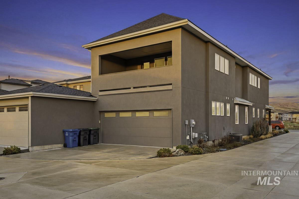 3353 S Old Hickory Way, Boise, Idaho 83716, 3 Bedrooms, 2.5 Bathrooms, Residential For Sale, Price $719,900, 98976040