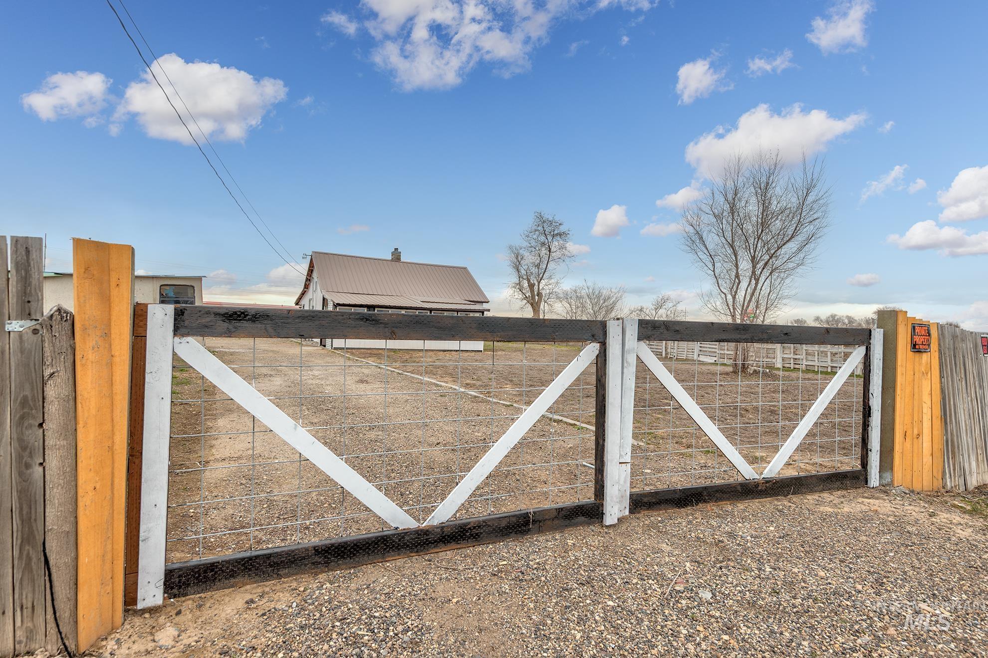 1569 NW 9th St, Ontario, Oregon 97914, 2 Bedrooms, 1 Bathroom, Residential For Sale, Price $225,000, 98976041