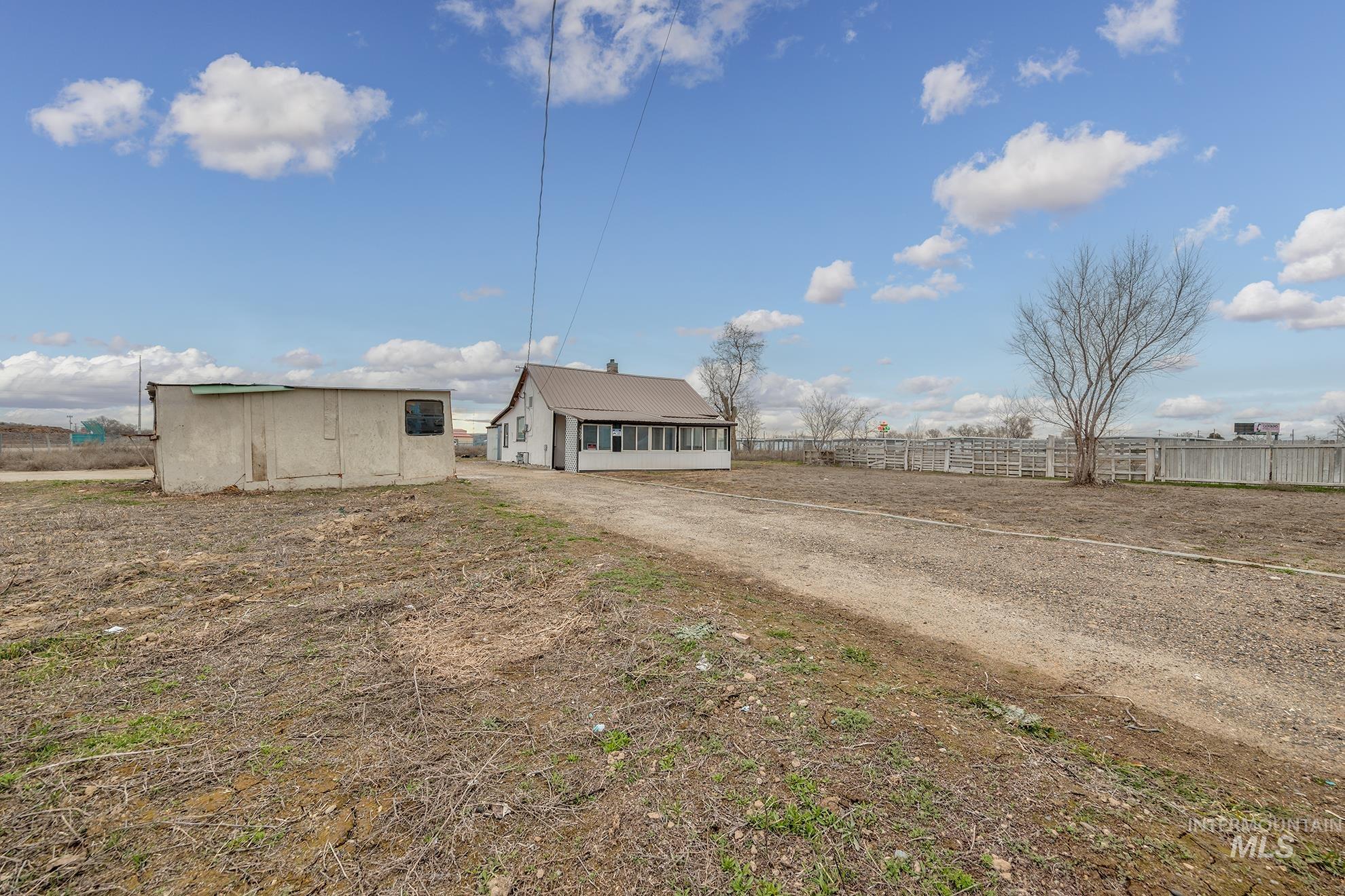1569 NW 9th St, Ontario, Oregon 97914, 2 Bedrooms, 1 Bathroom, Residential For Sale, Price $225,000, 98976041
