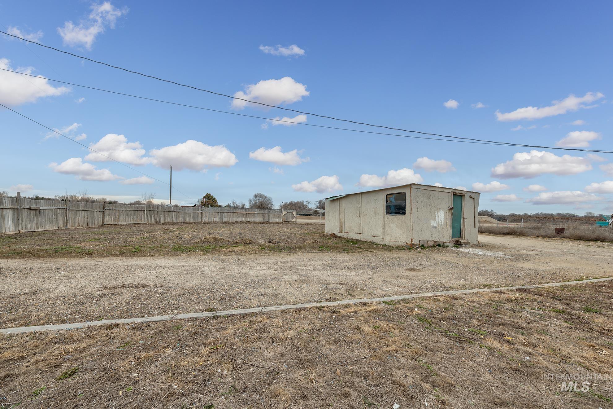 1569 NW 9th St, Ontario, Oregon 97914, 2 Bedrooms, 1 Bathroom, Residential For Sale, Price $225,000, 98976041