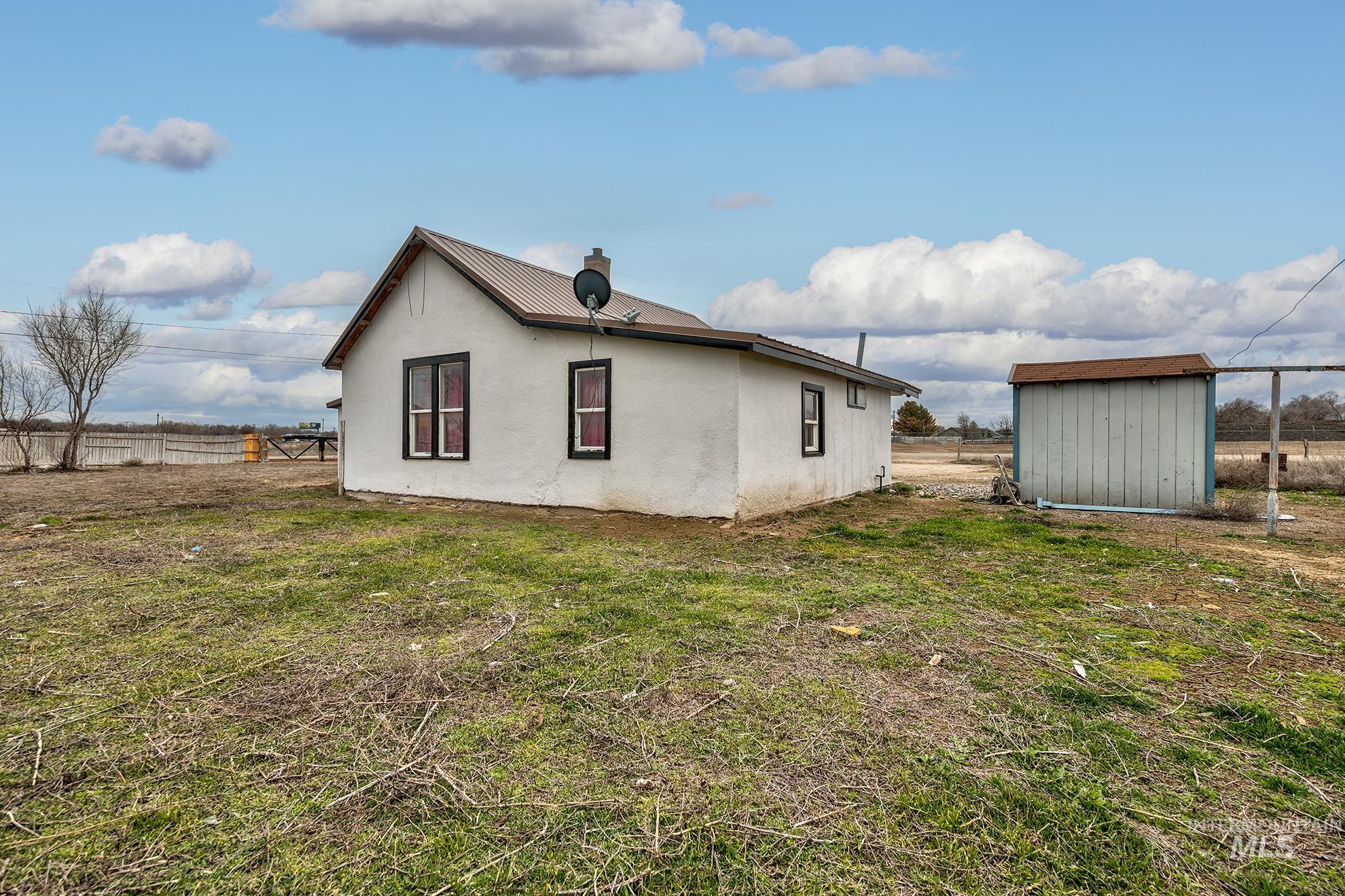 1569 NW 9th St, Ontario, Oregon 97914, 2 Bedrooms, 1 Bathroom, Residential For Sale, Price $225,000, 98976041