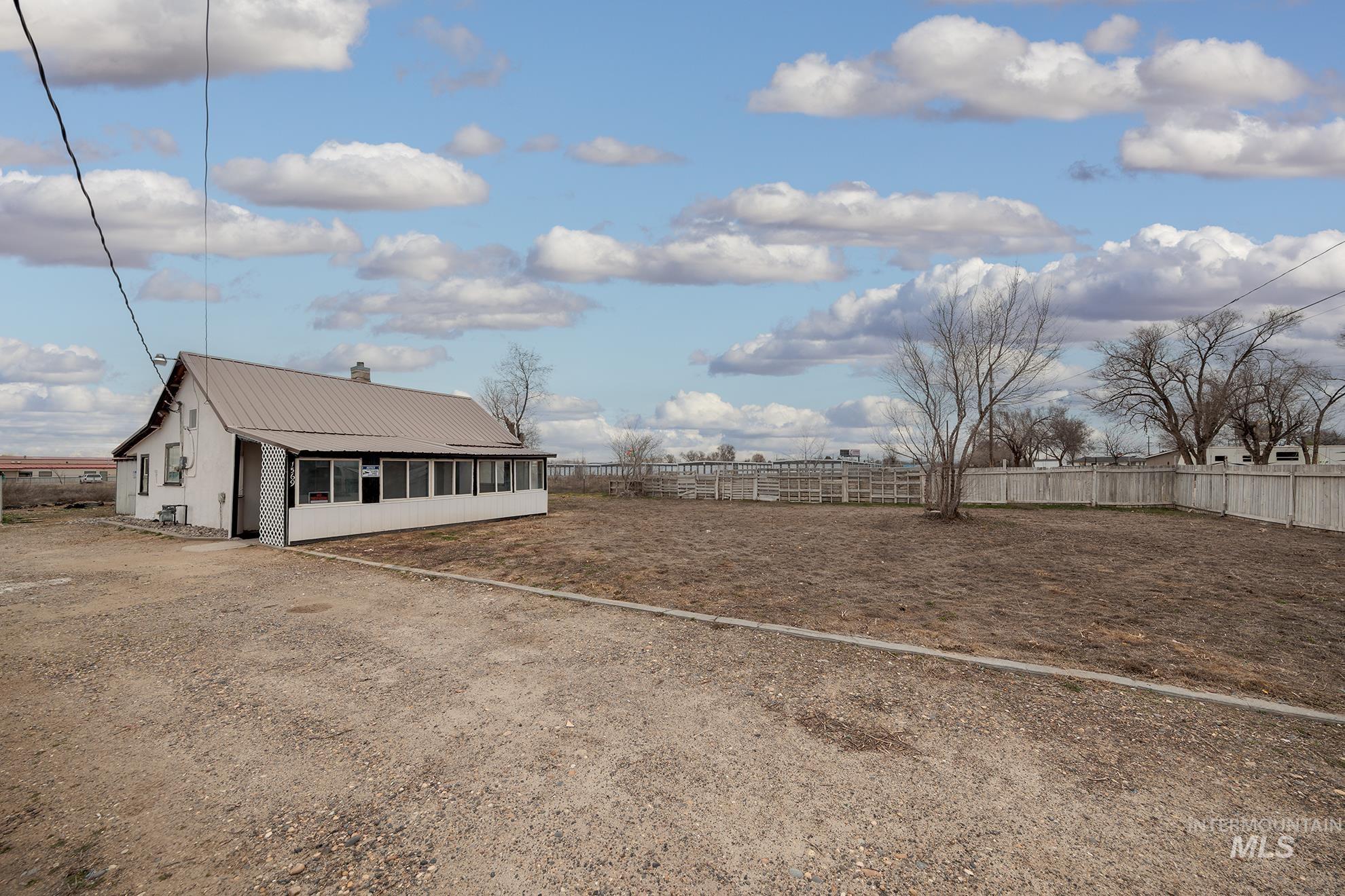 1569 NW 9th St, Ontario, Oregon 97914, 2 Bedrooms, 1 Bathroom, Residential For Sale, Price $225,000, 98976041