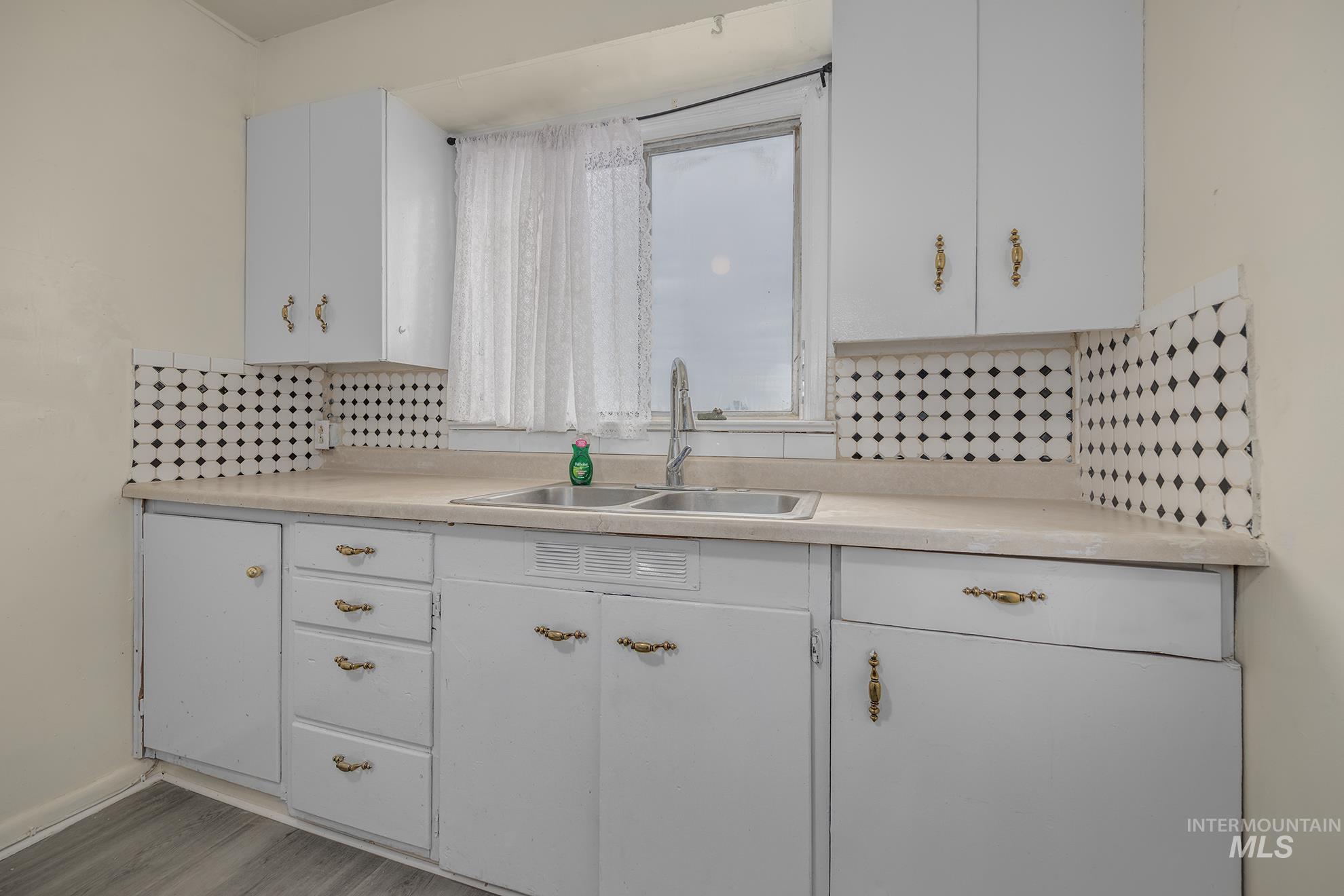 1569 NW 9th St, Ontario, Oregon 97914, 2 Bedrooms, 1 Bathroom, Residential For Sale, Price $225,000, 98976041