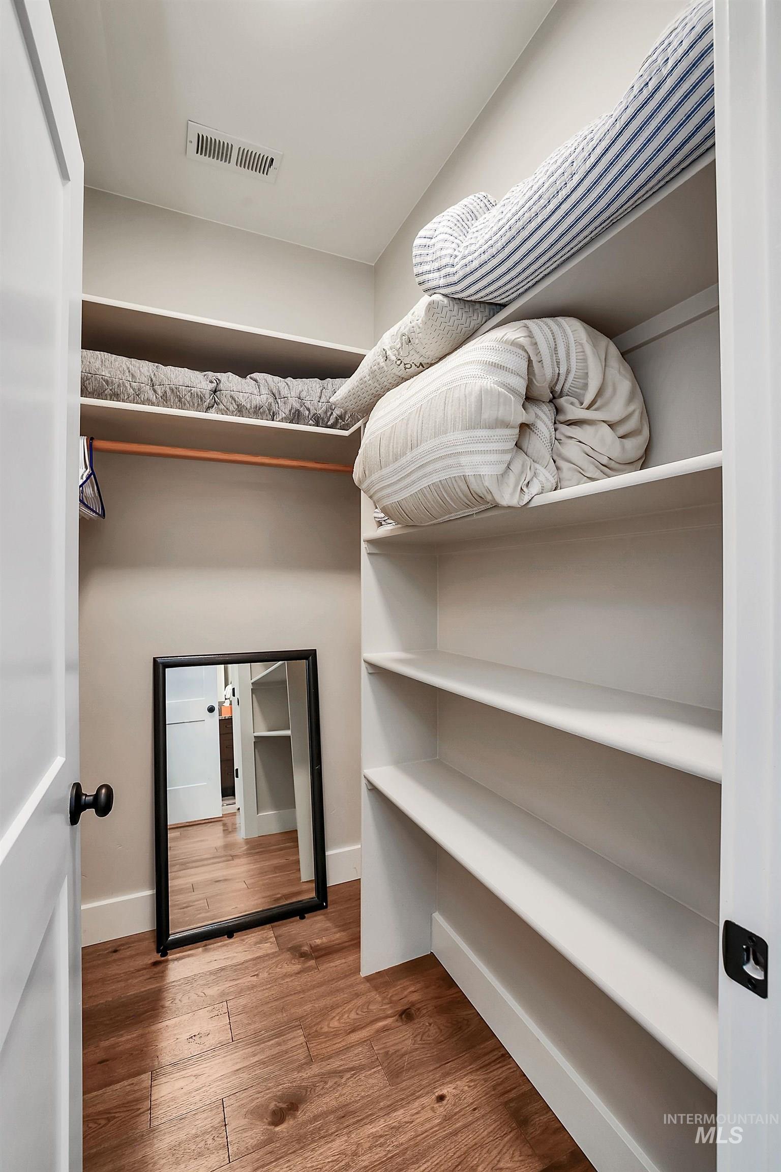 609 Blue Water Circle, McCall, Idaho 83638, 3 Bedrooms, 2.5 Bathrooms, Residential For Sale, Price $825,000, 98976042