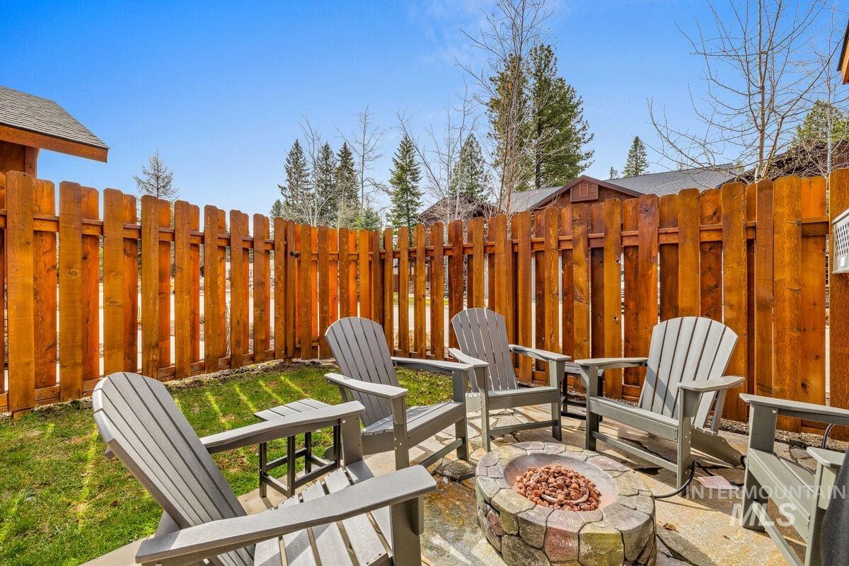 609 Blue Water Circle, McCall, Idaho 83638, 3 Bedrooms, 2.5 Bathrooms, Residential For Sale, Price $825,000, 98976042
