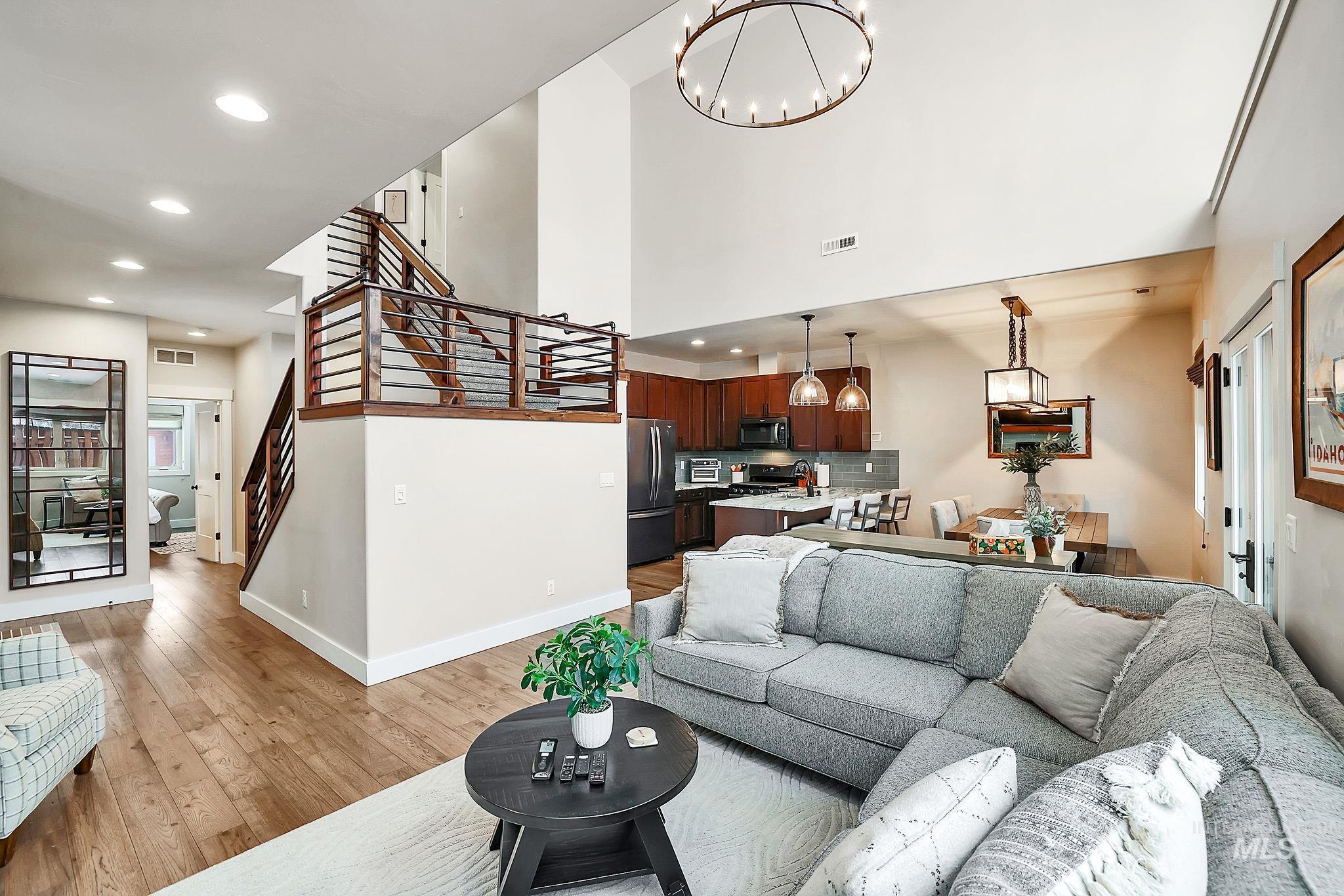 609 Blue Water Circle, McCall, Idaho 83638, 3 Bedrooms, 2.5 Bathrooms, Residential For Sale, Price $825,000, 98976042