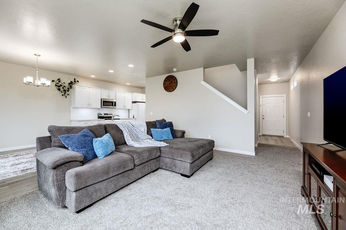 4629 W Silver River Street, Meridian, Idaho 83646, 3 Bedrooms, 2.5 Bathrooms, Residential For Sale, Price $424,900, 98976044