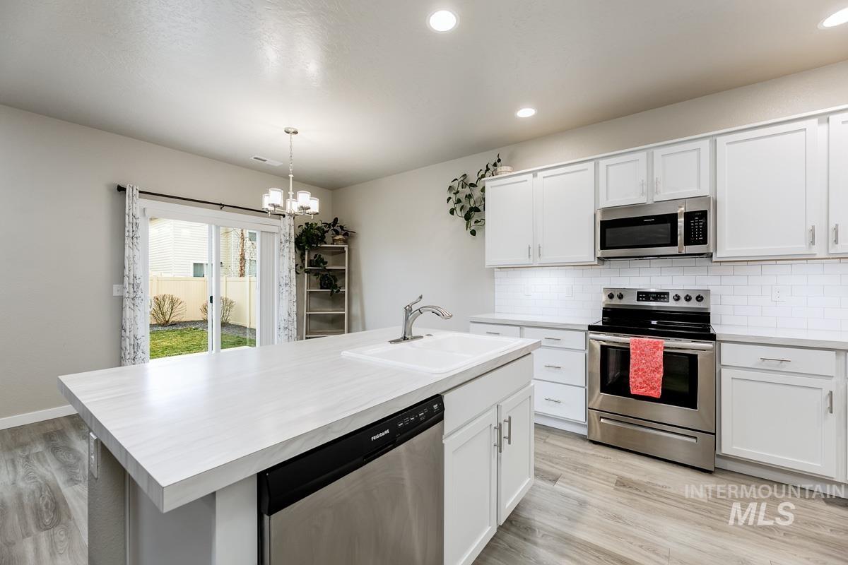 4629 W Silver River Street, Meridian, Idaho 83646, 3 Bedrooms, 2.5 Bathrooms, Residential For Sale, Price $424,900, 98976044