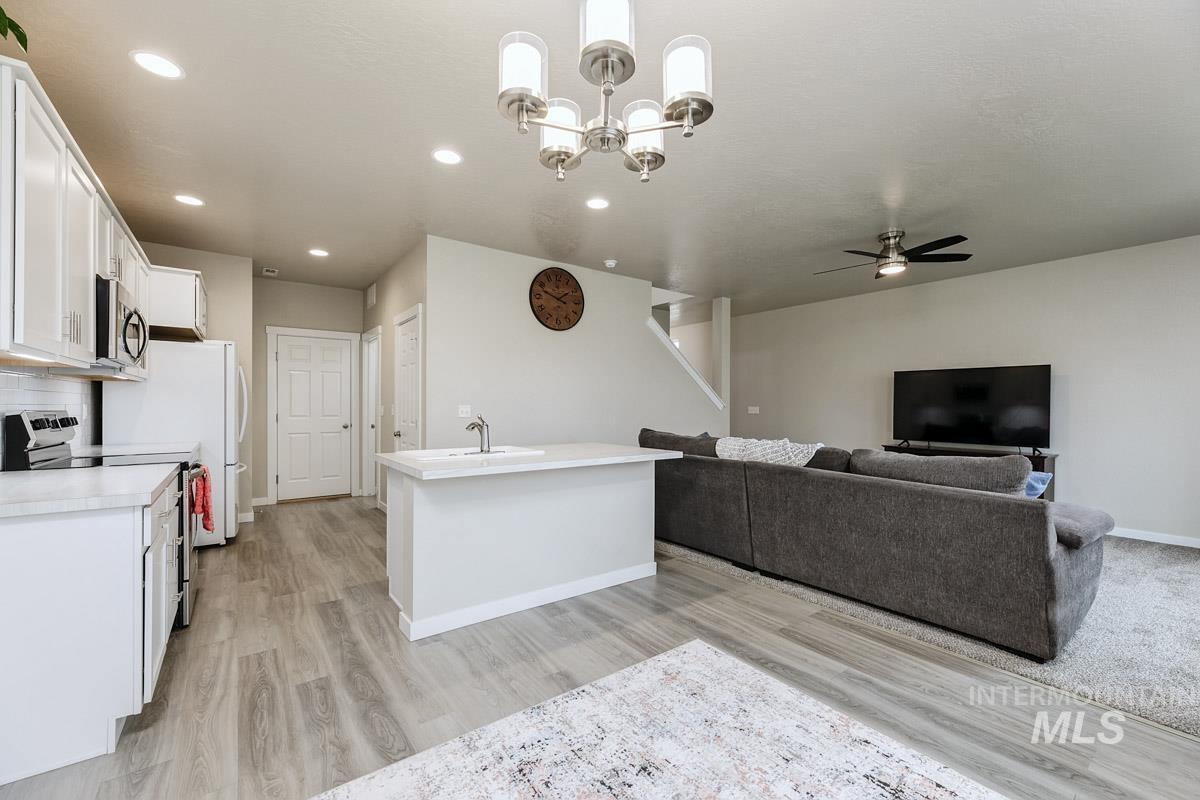 4629 W Silver River Street, Meridian, Idaho 83646, 3 Bedrooms, 2.5 Bathrooms, Residential For Sale, Price $424,900, 98976044