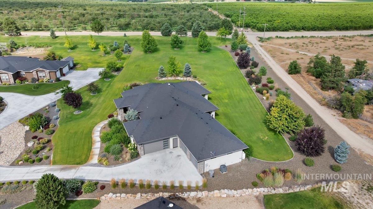 15465 Syrah Ct, Caldwell, Idaho 83607, 3 Bedrooms, 3.5 Bathrooms, Residential For Sale, Price $1,165,000, 98976045