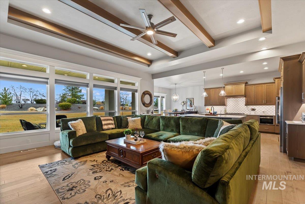 15465 Syrah Ct, Caldwell, Idaho 83607, 3 Bedrooms, 3.5 Bathrooms, Residential For Sale, Price $1,128,000,MLS 98976045