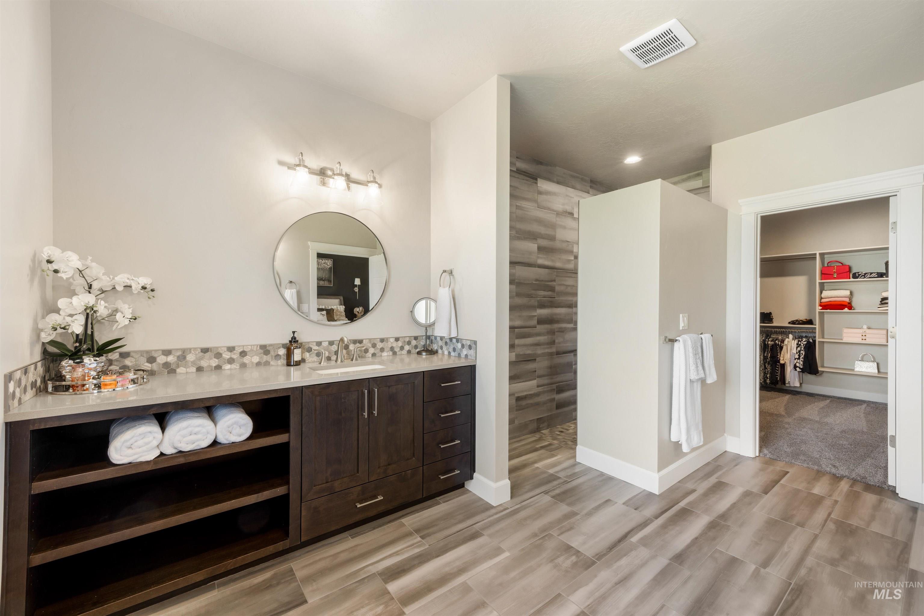 15465 Syrah Ct, Caldwell, Idaho 83607, 3 Bedrooms, 3.5 Bathrooms, Residential For Sale, Price $1,128,000,MLS 98976045