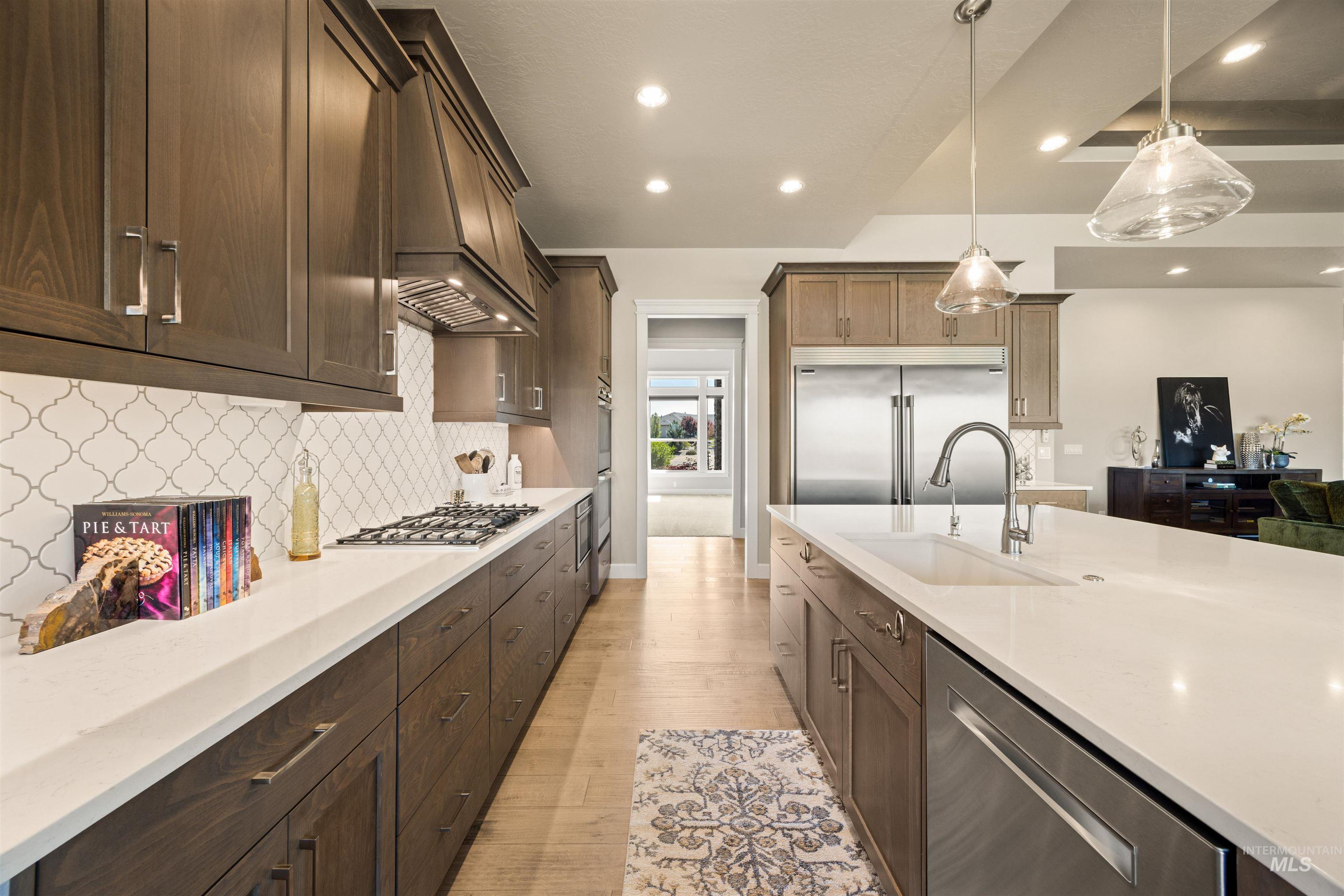 15465 Syrah Ct, Caldwell, Idaho 83607, 3 Bedrooms, 3.5 Bathrooms, Residential For Sale, Price $1,128,000,MLS 98976045