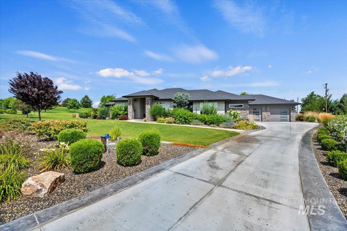 15465 Syrah Ct, Caldwell, Idaho 83607, 3 Bedrooms, 3.5 Bathrooms, Residential For Sale, Price $1,165,000, 98976045