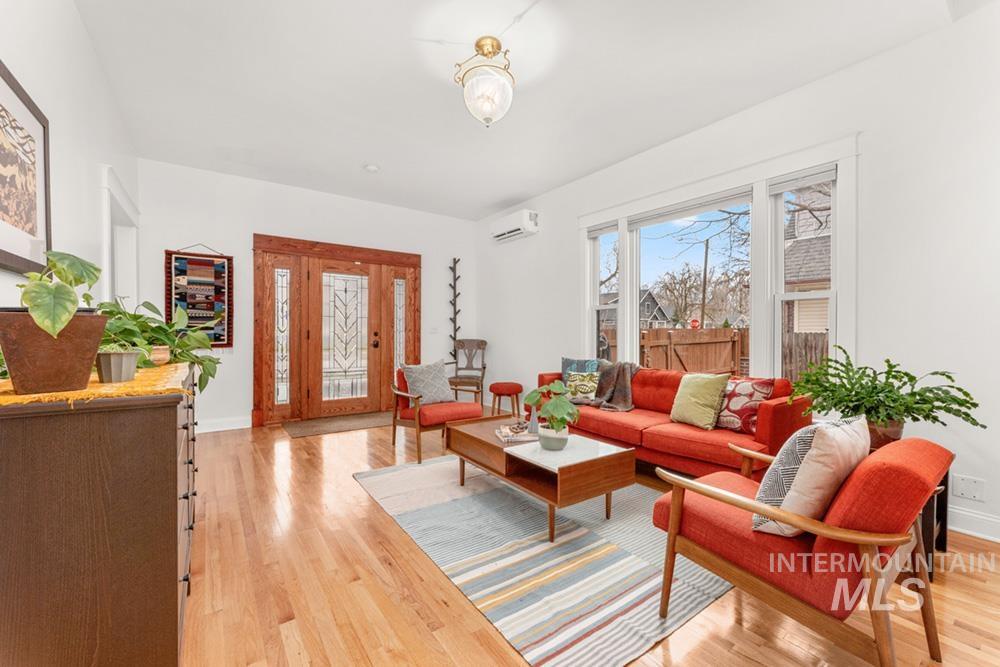 1005 N 21st St, Boise, Idaho 83702, 3 Bedrooms, 2 Bathrooms, Residential For Sale, Price $1,050,000, 98976048