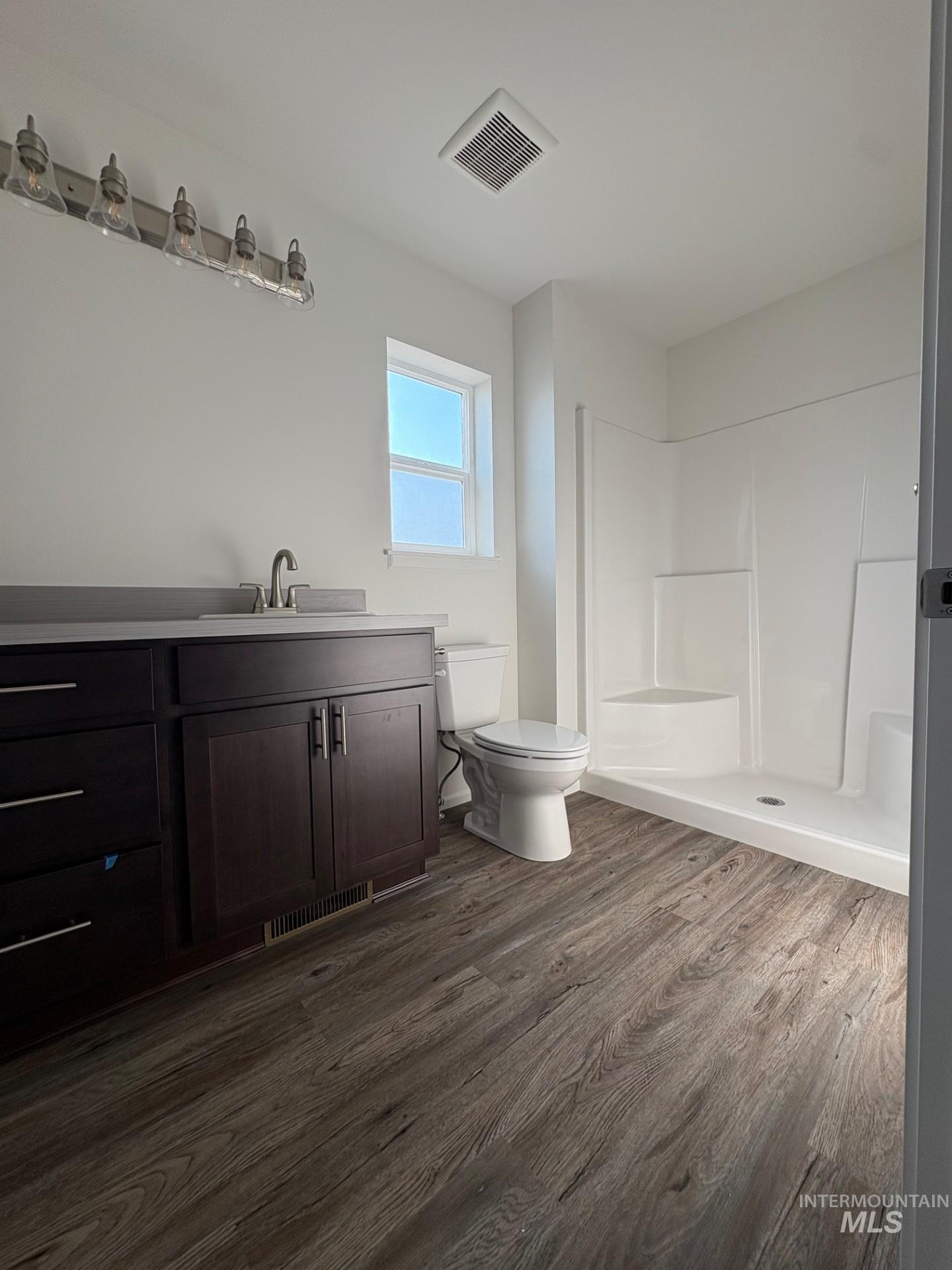 1738 Painted Rock Ct., Lewiston, Idaho 83501, 3 Bedrooms, 2 Bathrooms, Residential For Sale, Price $389,900, 98976051