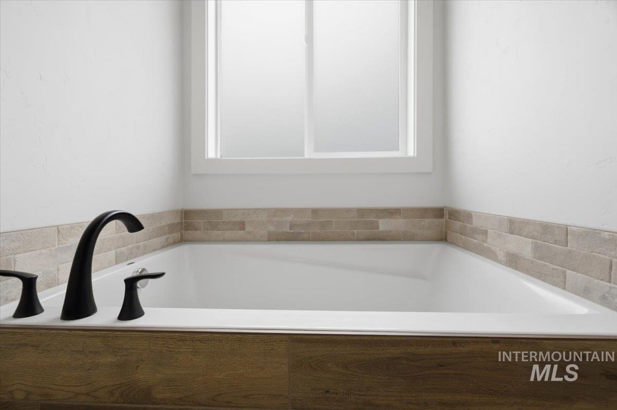 6431 Raptor Ridge Ln, Melba, Idaho 83641, 3 Bedrooms, 2.5 Bathrooms, Residential For Sale, Price $1,200,000,MLS 98976052