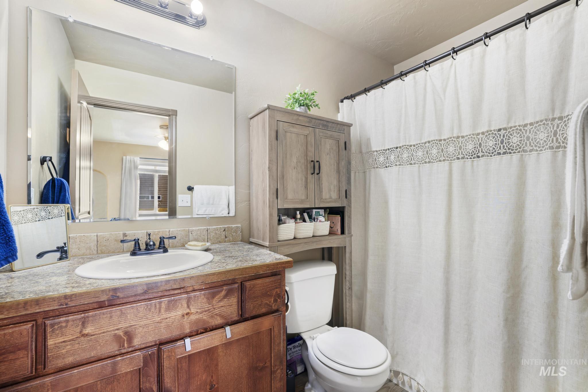 1508 N Cedar Street, Jerome, Idaho 83338, 3 Bedrooms, 2 Bathrooms, Residential For Sale, Price $319,900, 98976054