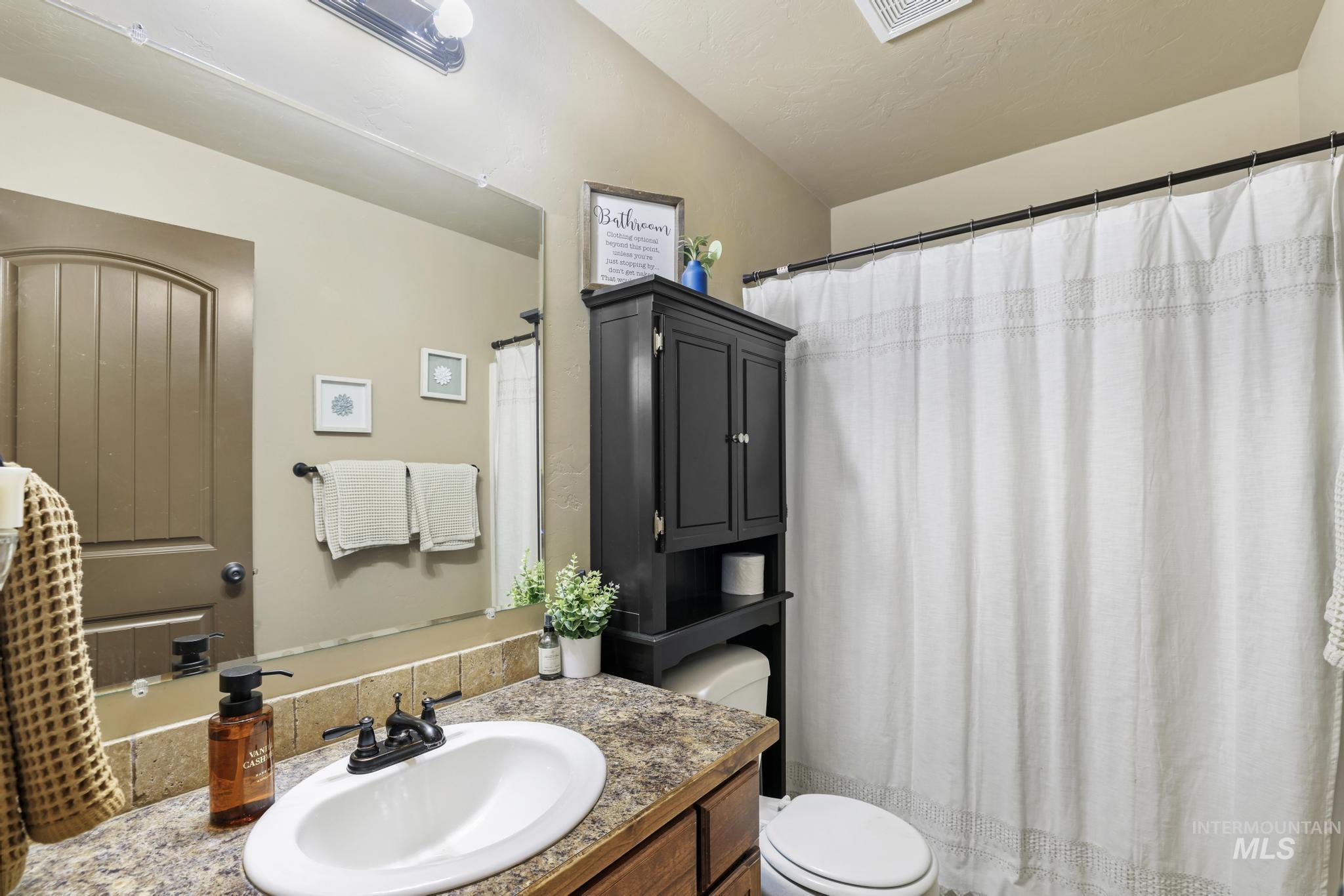 1508 N Cedar Street, Jerome, Idaho 83338, 3 Bedrooms, 2 Bathrooms, Residential For Sale, Price $319,900, 98976054