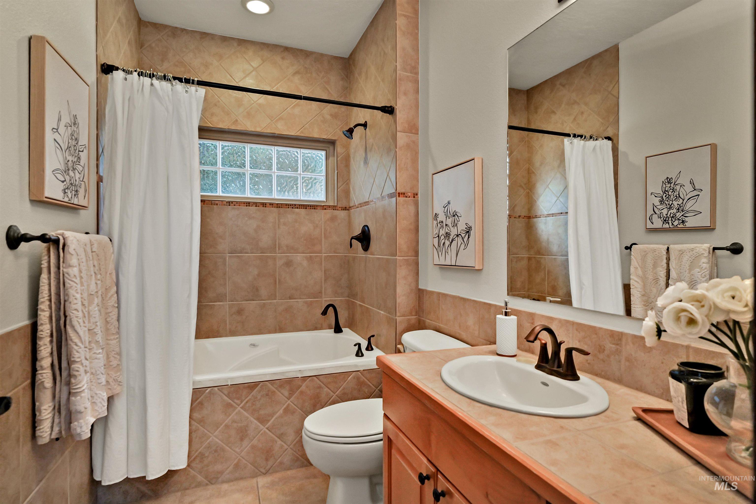 9685 W Sultana Drive, Garden City, Idaho 83714, 2 Bedrooms, 2.5 Bathrooms, Residential For Sale, Price $718,000, 98976055