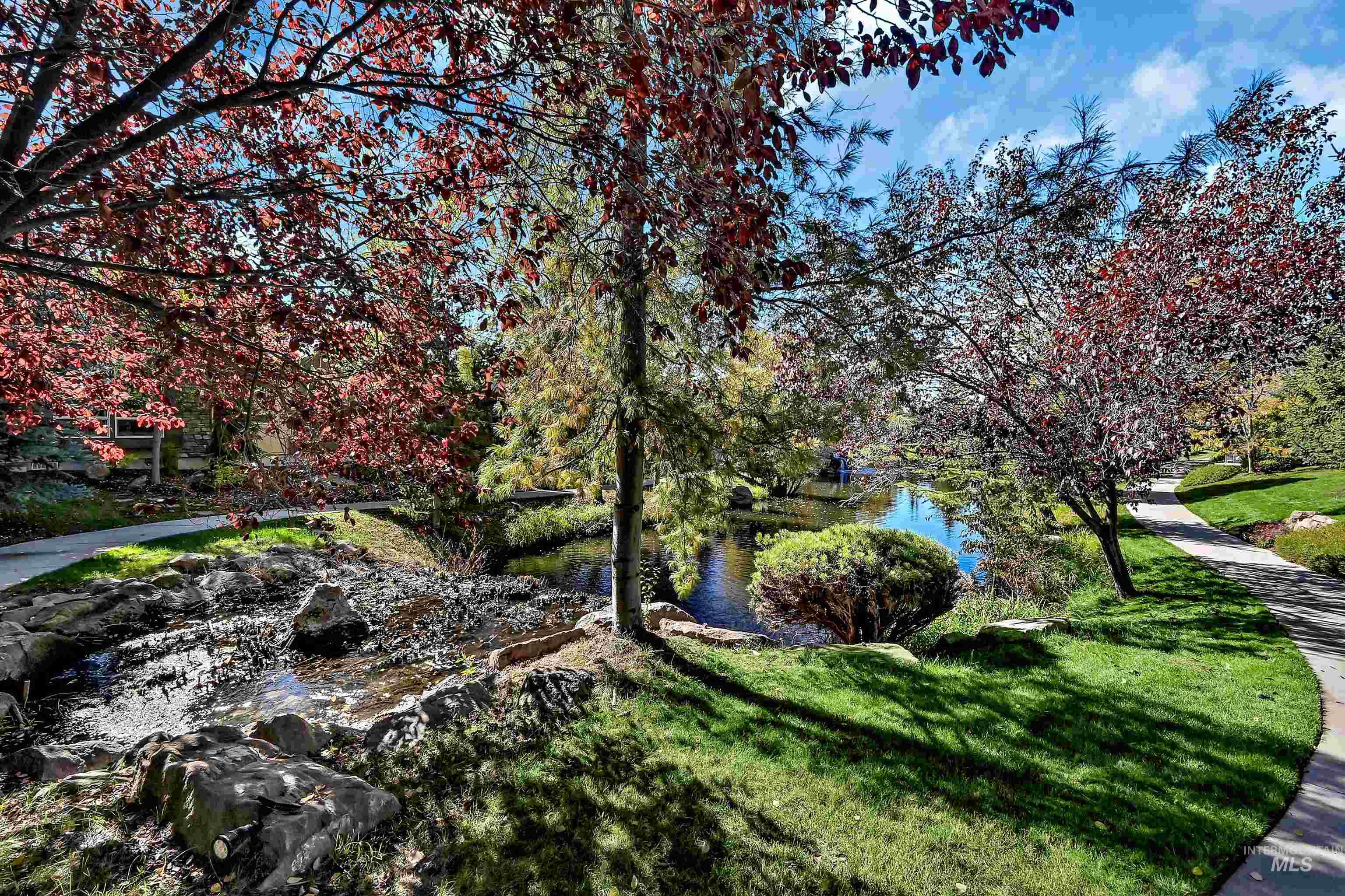 9685 W Sultana Drive, Garden City, Idaho 83714, 2 Bedrooms, 2.5 Bathrooms, Residential For Sale, Price $718,000, 98976055