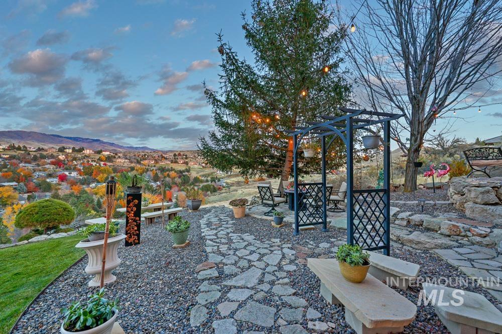 2280 E Solitude Ct, Boise, Idaho 83712, 6 Bedrooms, 5.5 Bathrooms, Residential For Sale, Price $1,998,000, 98976058