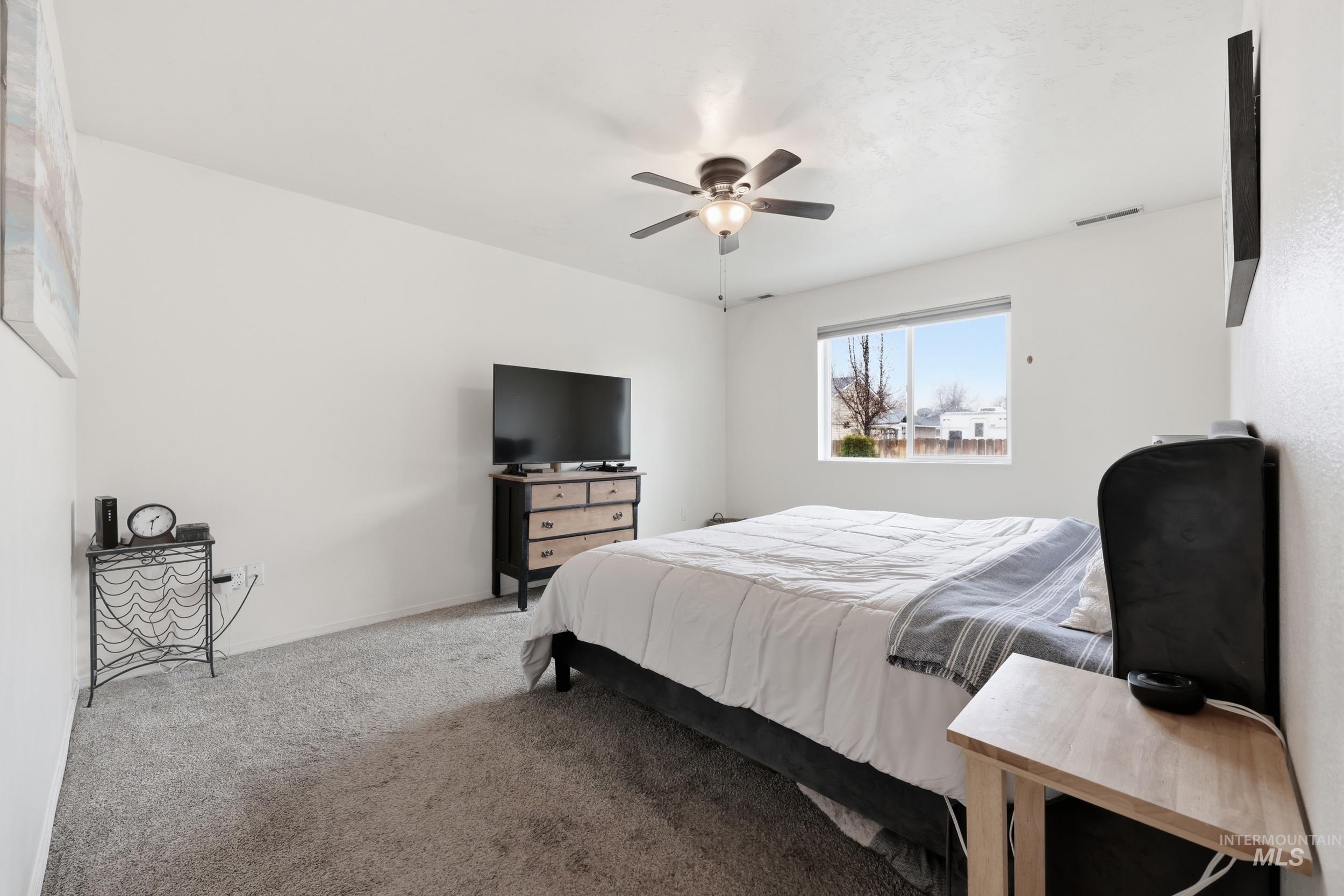 203 E Walcott Lake Dr., Middleton, Idaho 83644, 3 Bedrooms, 2 Bathrooms, Residential For Sale, Price $425,000, 98976059