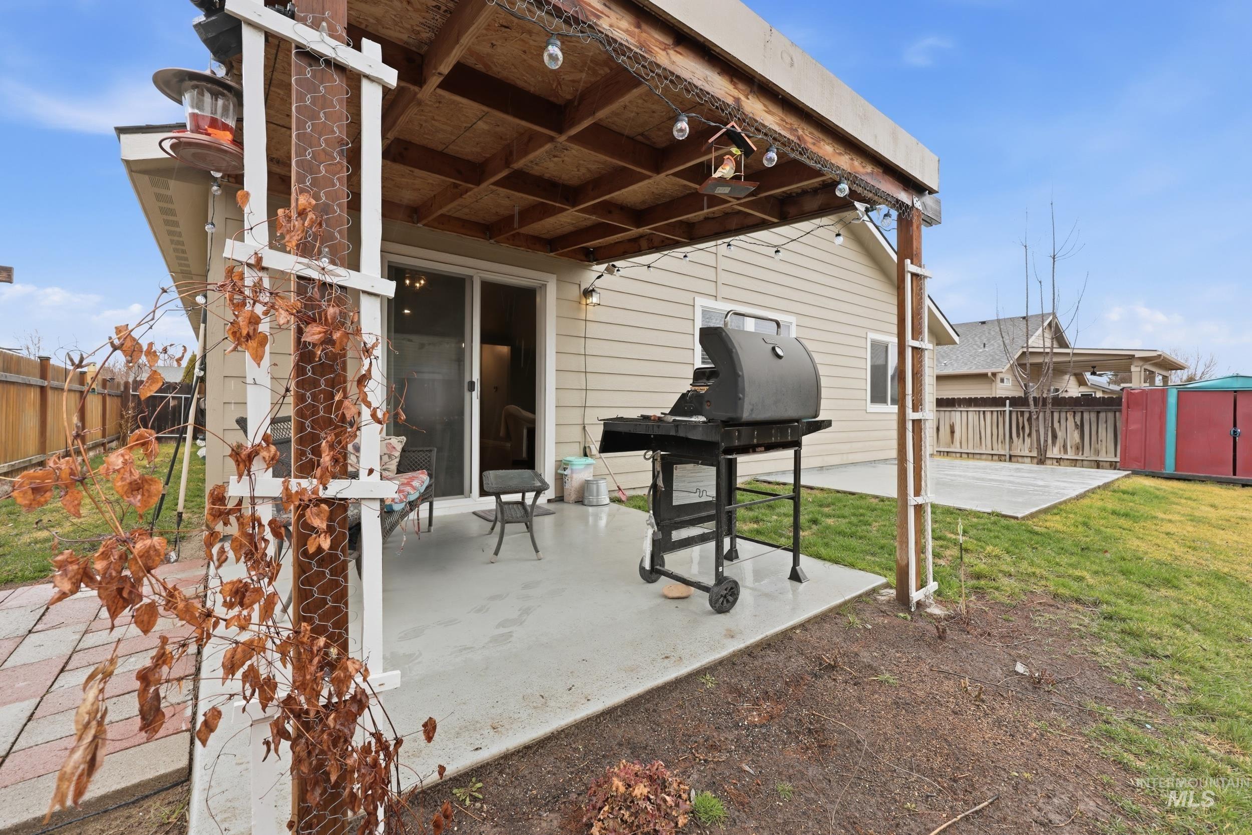 203 E Walcott Lake Dr., Middleton, Idaho 83644, 3 Bedrooms, 2 Bathrooms, Residential For Sale, Price $425,000, 98976059