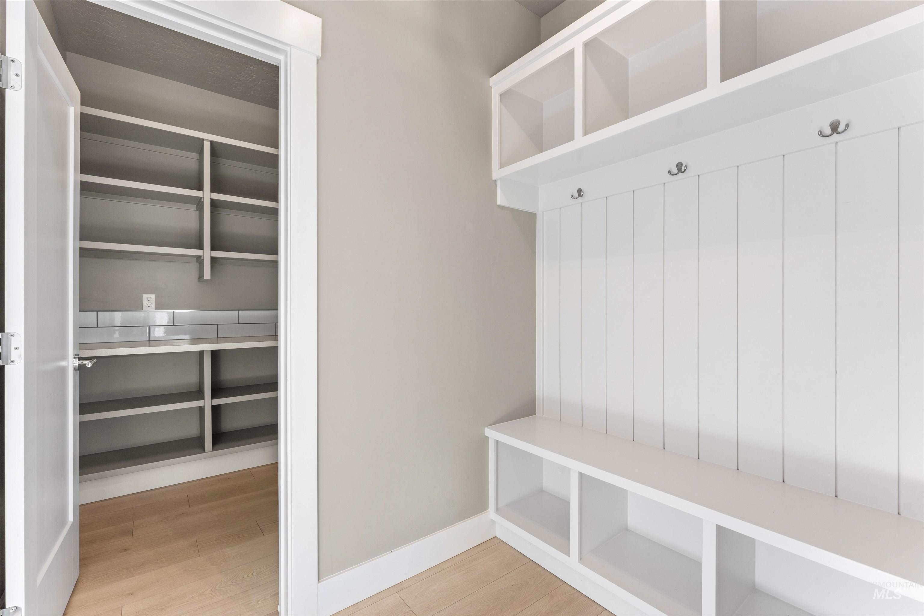 8097 Tandy Cove St, Middleton, Idaho 83644, 6 Bedrooms, 3 Bathrooms, Residential For Sale, Price $709,900,MLS 98976060