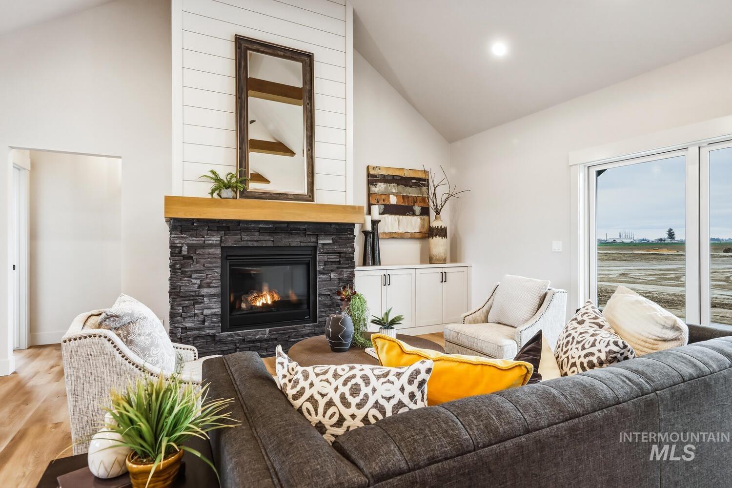 4653 E Idaho St, New Plymouth, Idaho 83655, 3 Bedrooms, 2 Bathrooms, Residential For Sale, Price $924,950, 98976064