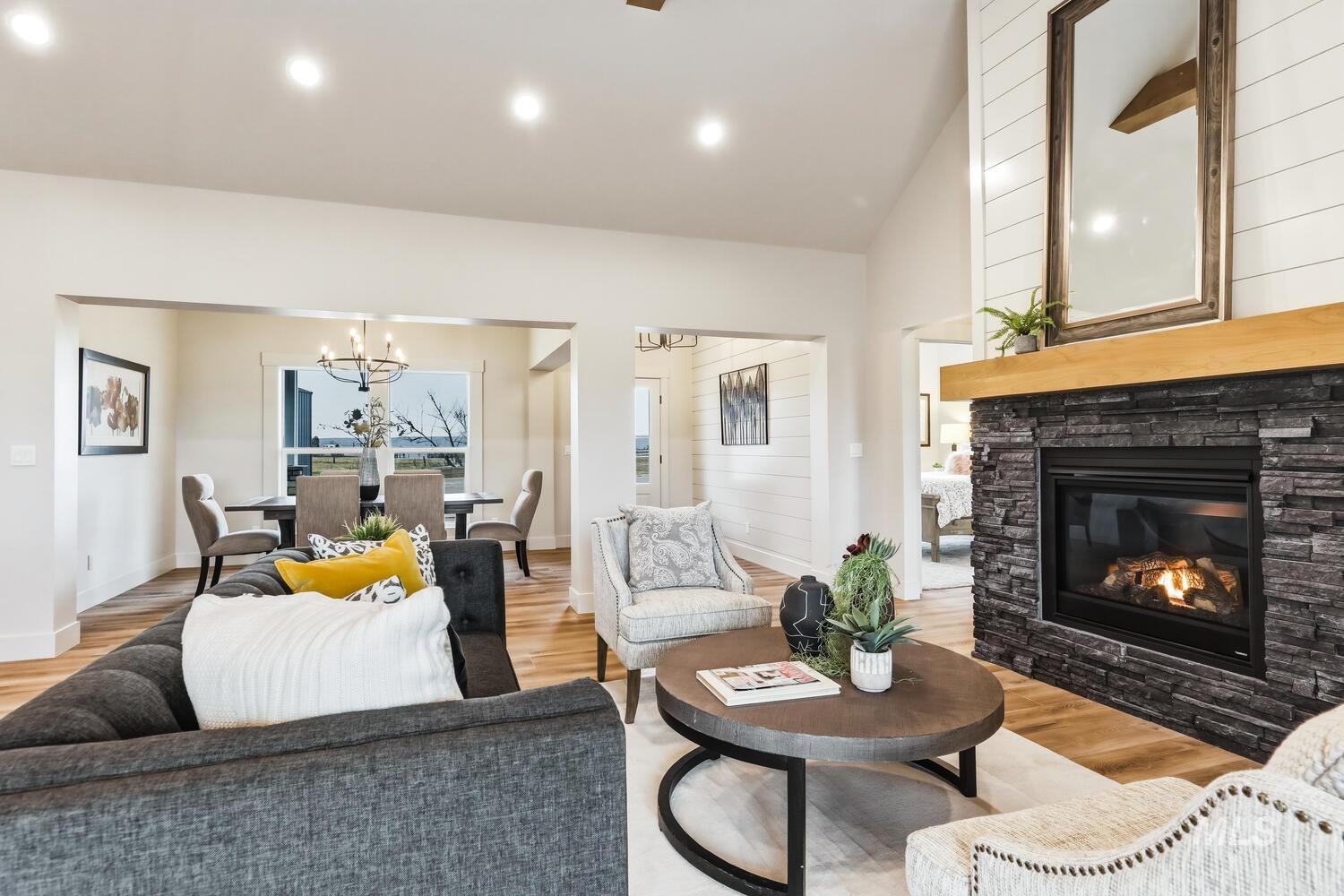 4653 E Idaho St, New Plymouth, Idaho 83655, 3 Bedrooms, 2 Bathrooms, Residential For Sale, Price $924,950, 98976064