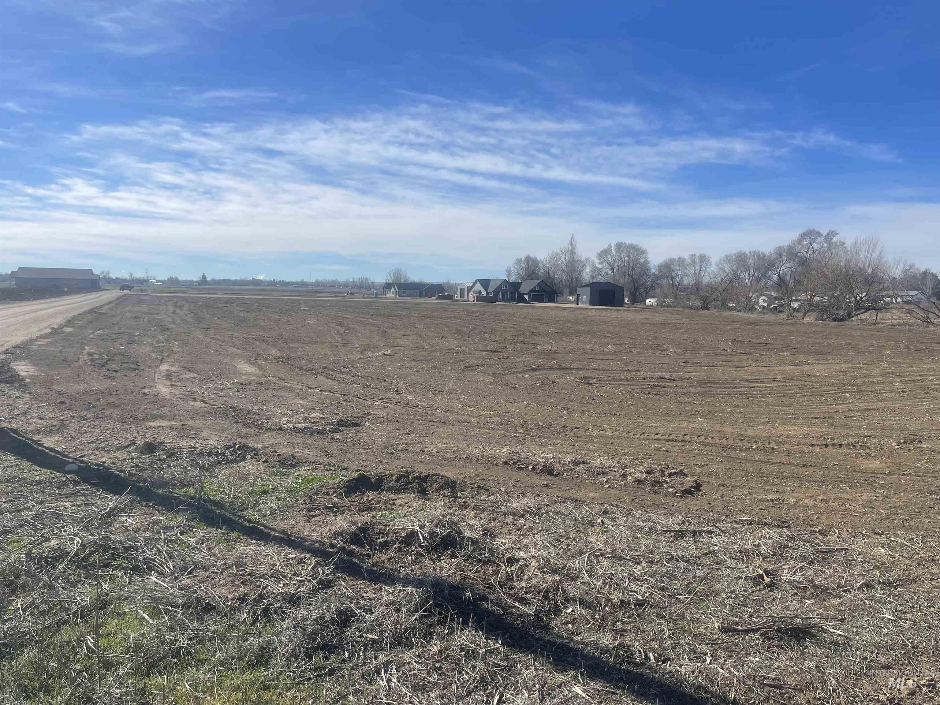 4653 E Idaho St, New Plymouth, Idaho 83655, 3 Bedrooms, 2 Bathrooms, Residential For Sale, Price $924,950, 98976064