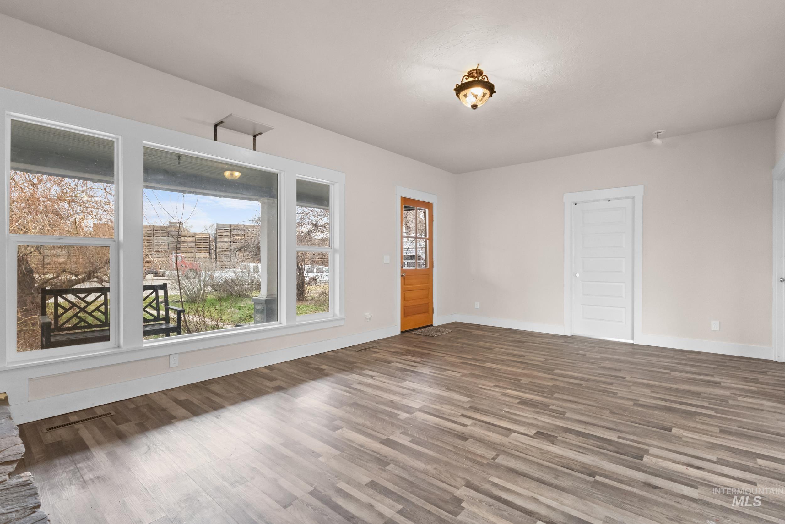 504 N 9th St, Payette, Idaho 83661, 3 Bedrooms, 1 Bathroom, Residential For Sale, Price $249,999, 98976065