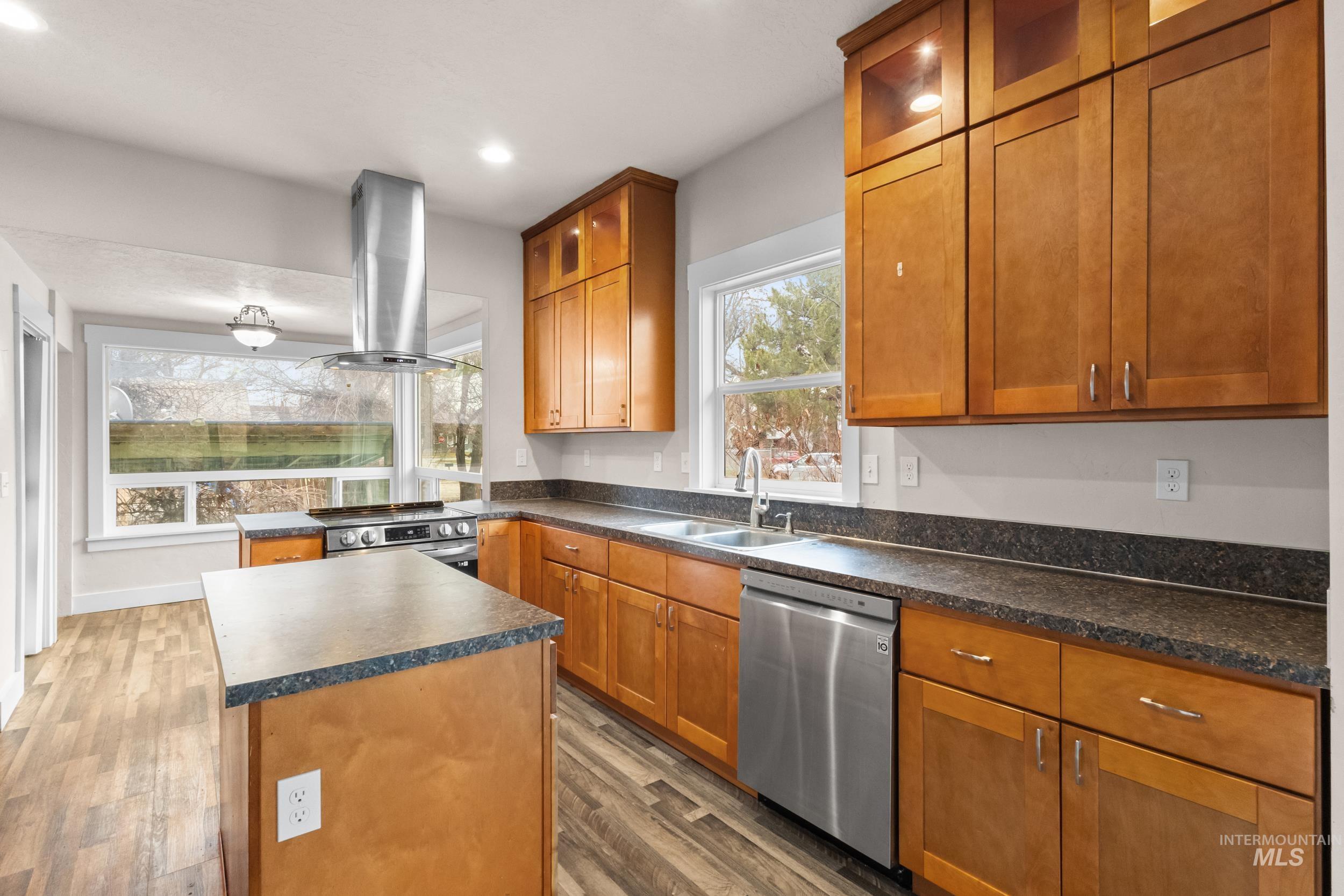 504 N 9th St, Payette, Idaho 83661, 3 Bedrooms, 1 Bathroom, Residential For Sale, Price $249,999, 98976065