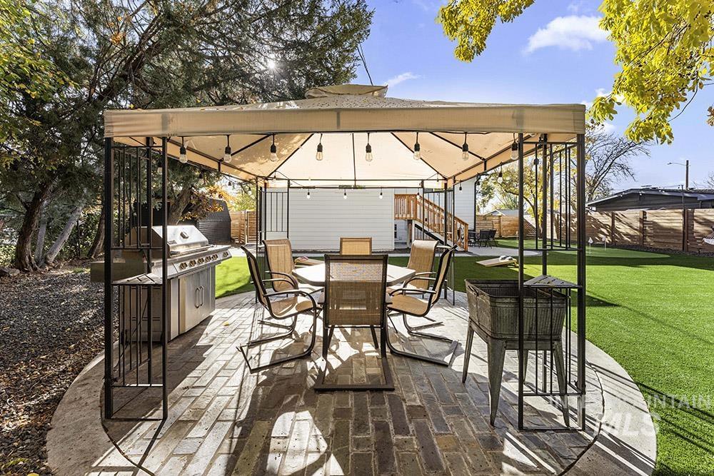 4302 W Meriwether Dr, Boise, Idaho 83705, 4 Bedrooms, 2 Bathrooms, Residential For Sale, Price $549,900, 98976066