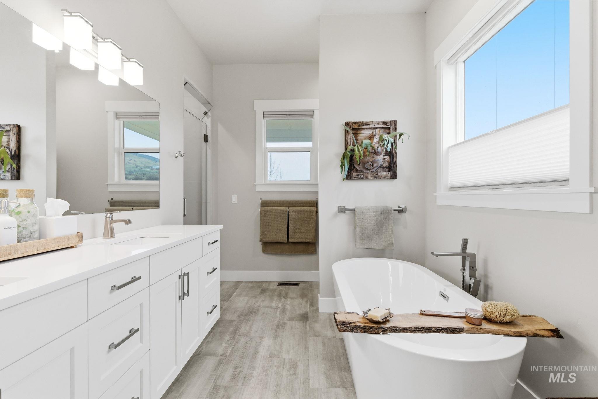 3890 Birch Lane, Emmett, Idaho 83617, 3 Bedrooms, 3 Bathrooms, Residential For Sale, Price $1,899,000,MLS 98976068