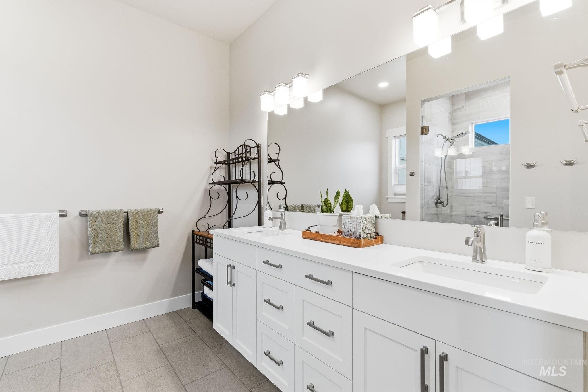 3890 Birch Lane, Emmett, Idaho 83617, 3 Bedrooms, 3 Bathrooms, Residential For Sale, Price $1,899,000,MLS 98976068