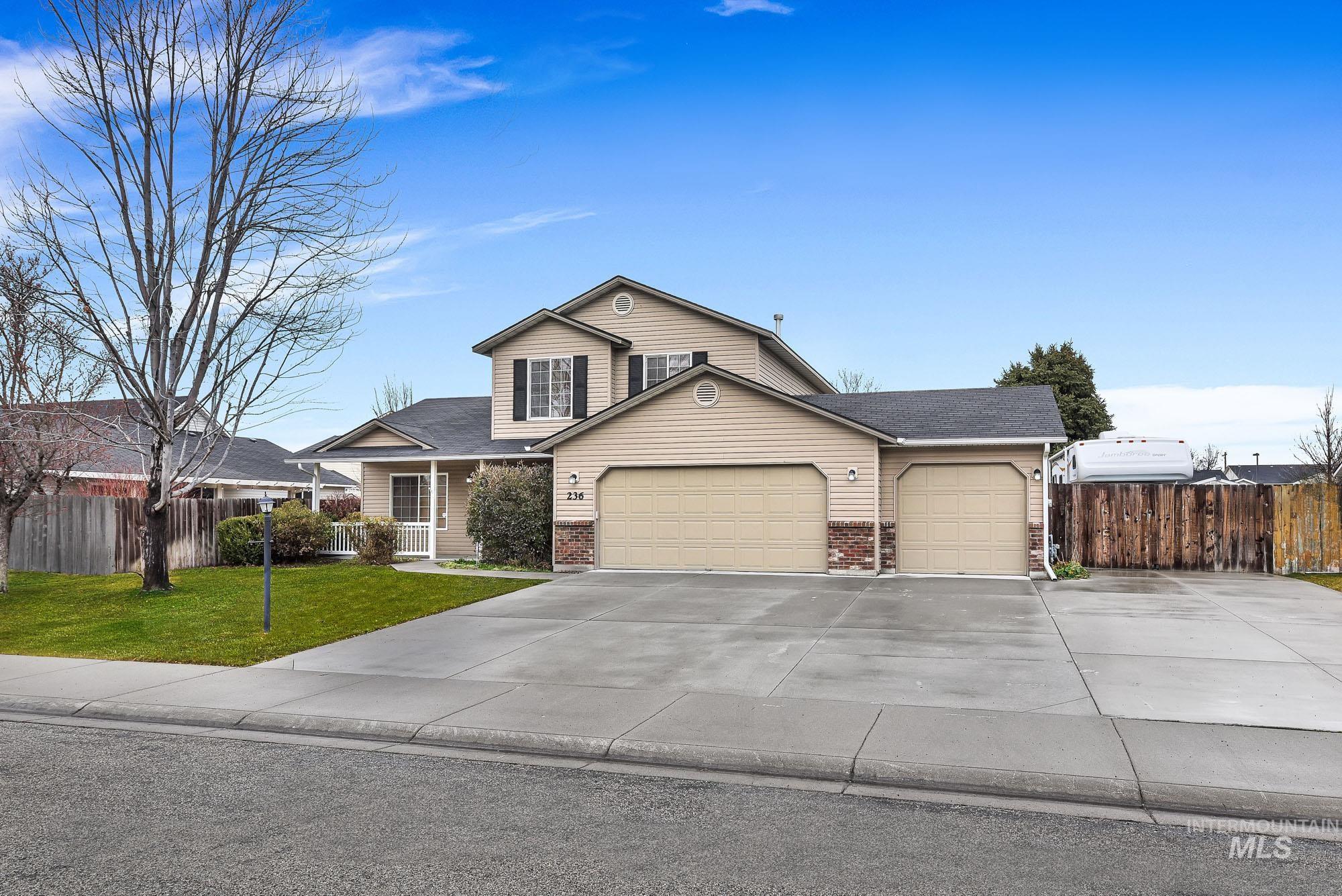 236 E Wythburn St, Kuna, Idaho 83634, 4 Bedrooms, 2.5 Bathrooms, Residential For Sale, Price $450,000, 98976069