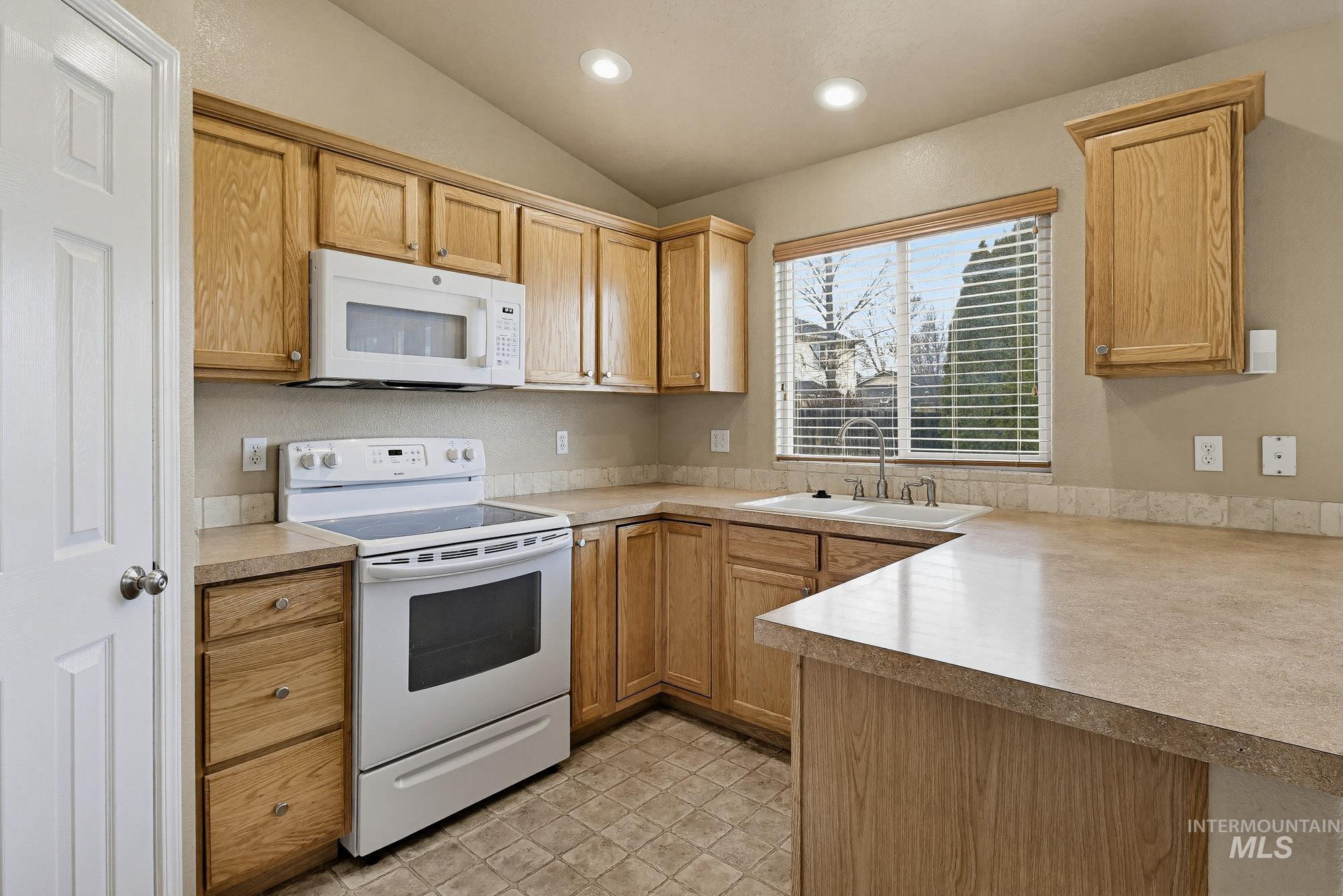 236 E Wythburn St, Kuna, Idaho 83634, 4 Bedrooms, 2.5 Bathrooms, Residential For Sale, Price $450,000, 98976069