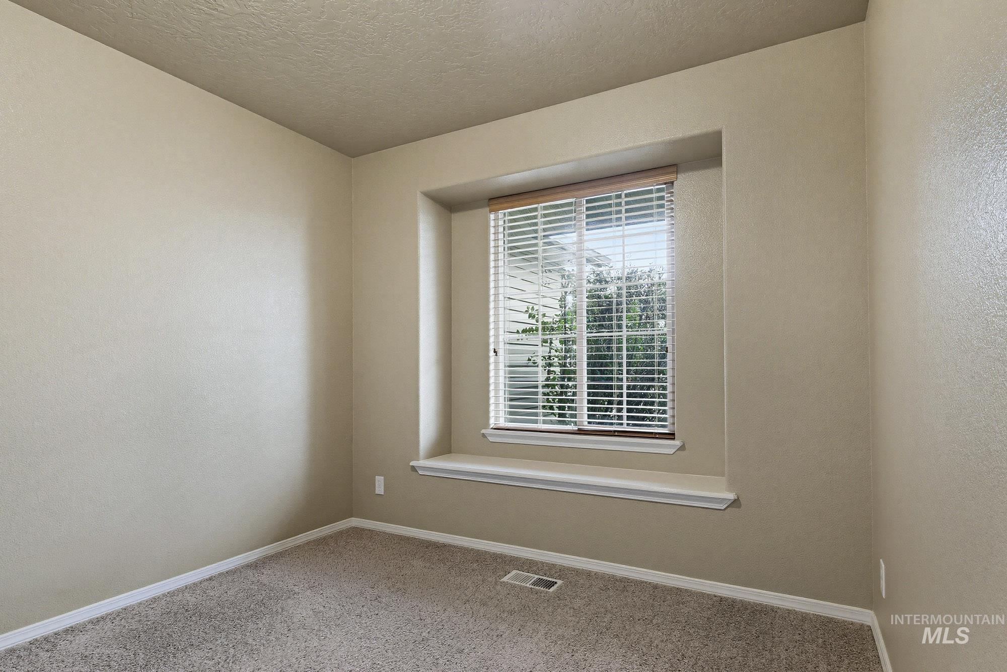 236 E Wythburn St, Kuna, Idaho 83634, 4 Bedrooms, 2.5 Bathrooms, Residential For Sale, Price $450,000, 98976069