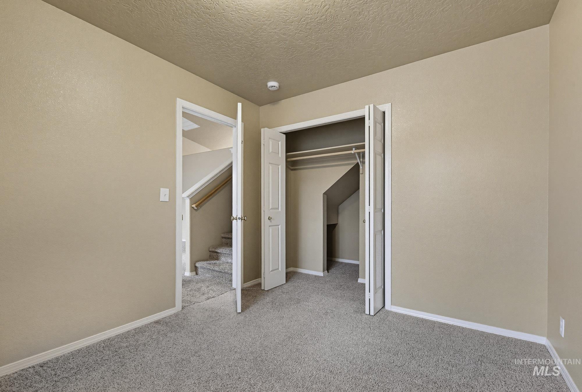 236 E Wythburn St, Kuna, Idaho 83634, 4 Bedrooms, 2.5 Bathrooms, Residential For Sale, Price $450,000, 98976069