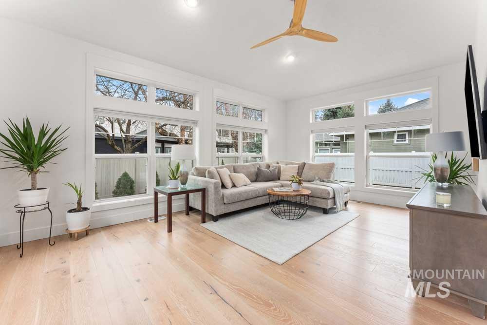 2384 S Marypost Ave., Eagle, Idaho 83616, 3 Bedrooms, 2.5 Bathrooms, Residential For Sale, Price $949,900, 98976070