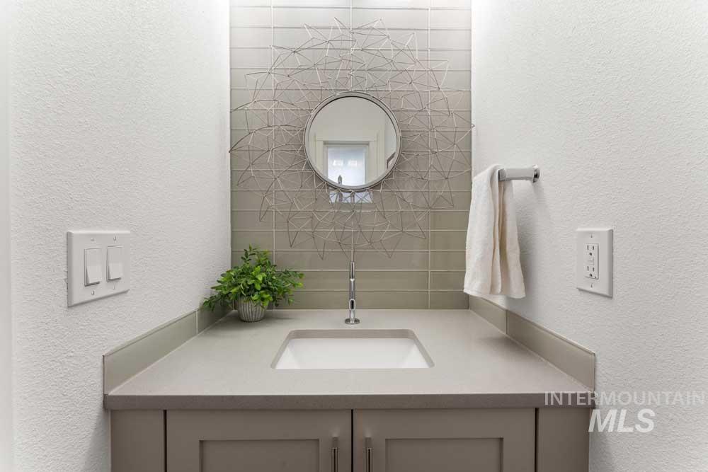 2384 S Marypost Ave., Eagle, Idaho 83616, 3 Bedrooms, 2.5 Bathrooms, Residential For Sale, Price $949,900, 98976070