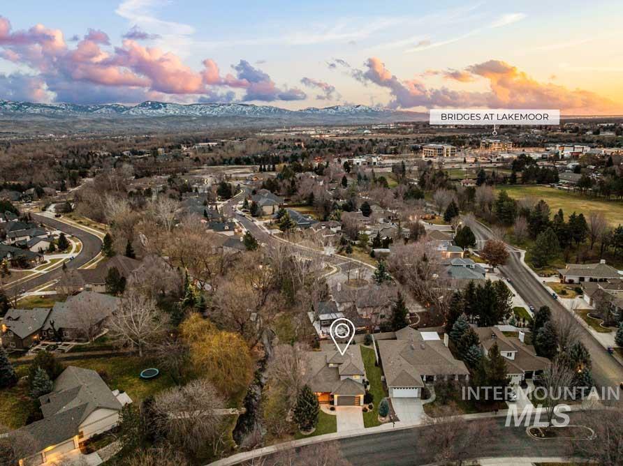 2384 S Marypost Ave., Eagle, Idaho 83616, 3 Bedrooms, 2.5 Bathrooms, Residential For Sale, Price $949,900, 98976070