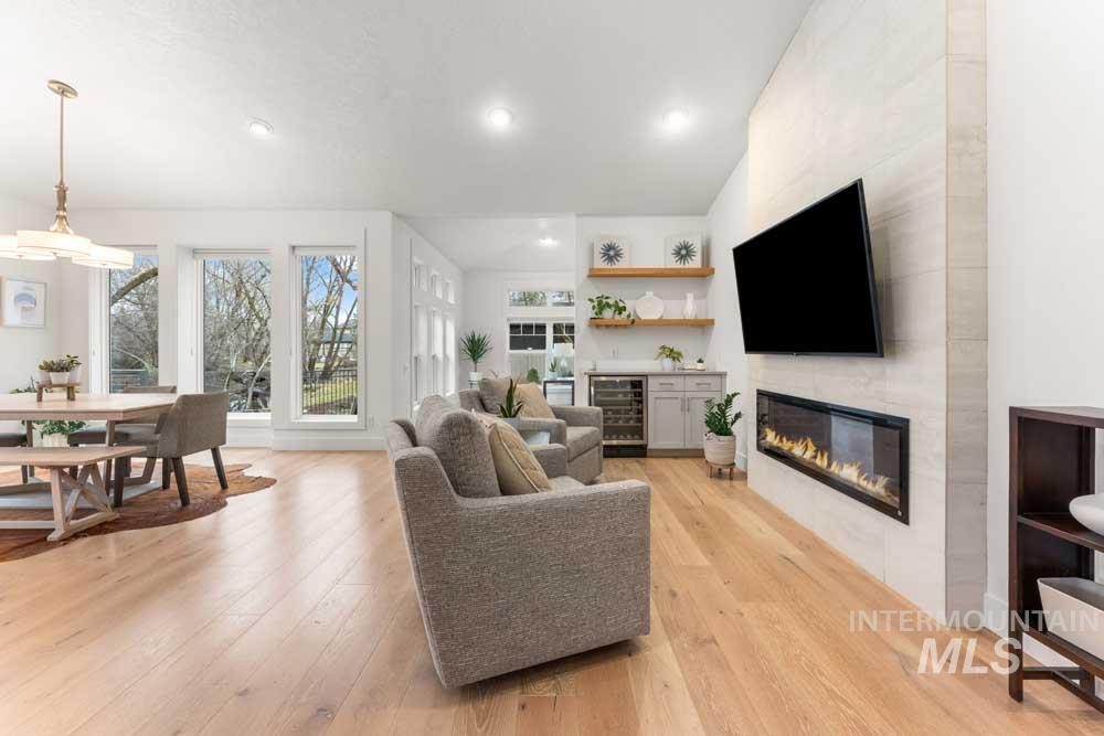 2384 S Marypost Ave., Eagle, Idaho 83616, 3 Bedrooms, 2.5 Bathrooms, Residential For Sale, Price $949,900, 98976070