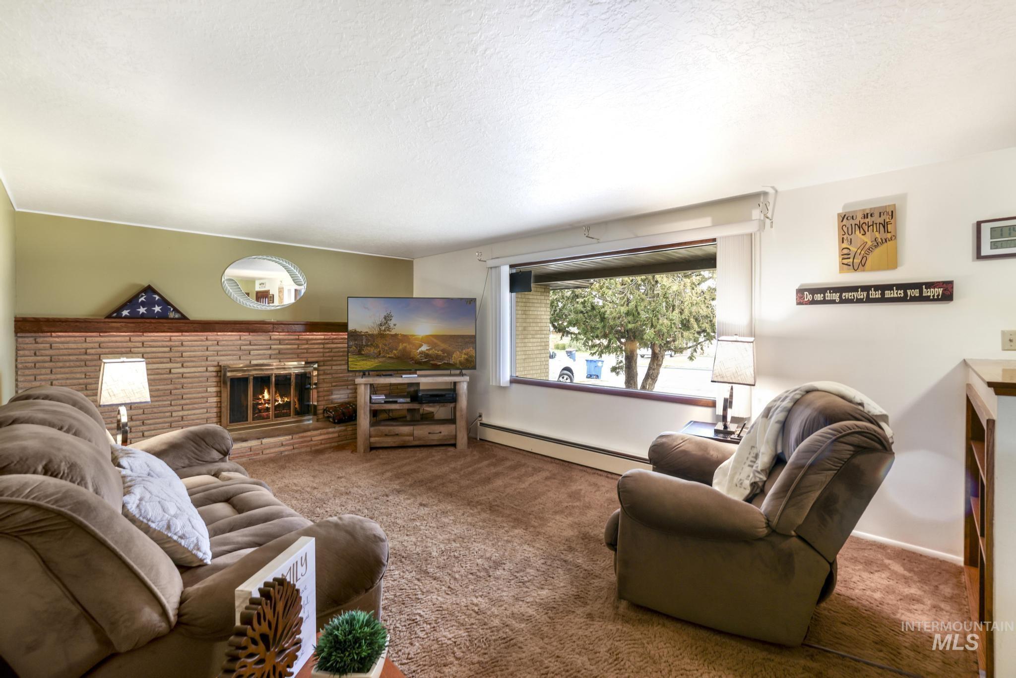 744 Northview Drive, Twin Falls, Idaho 83301, 4 Bedrooms, 2 Bathrooms, Residential For Sale, Price $395,000, 98976071