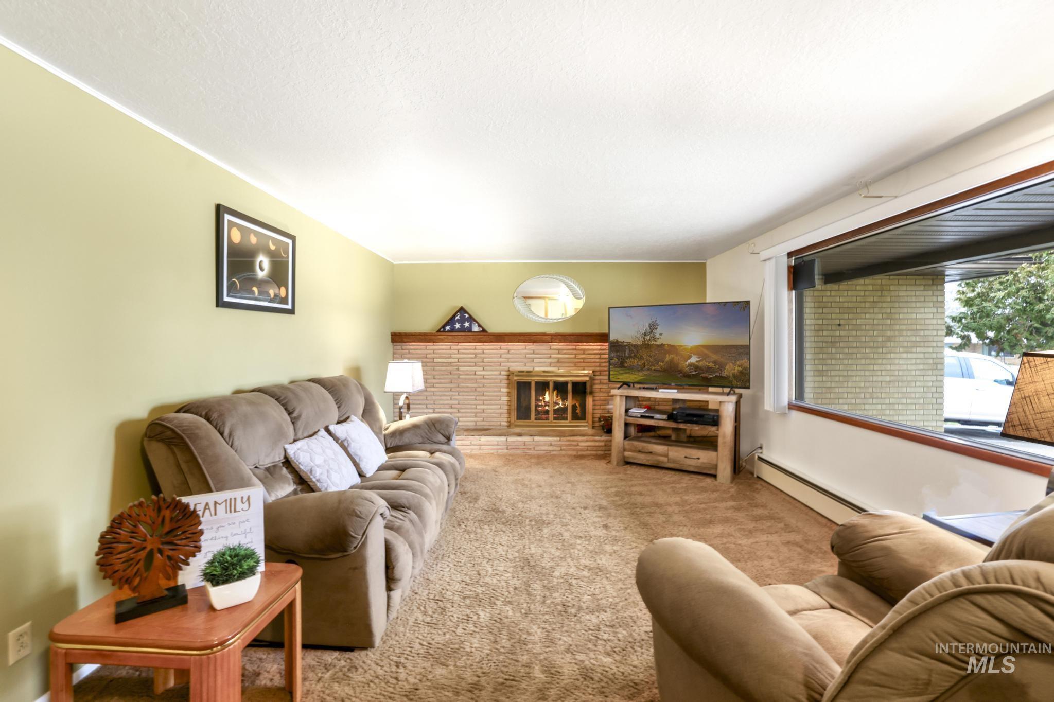 744 Northview Drive, Twin Falls, Idaho 83301, 4 Bedrooms, 2 Bathrooms, Residential For Sale, Price $395,000, 98976071