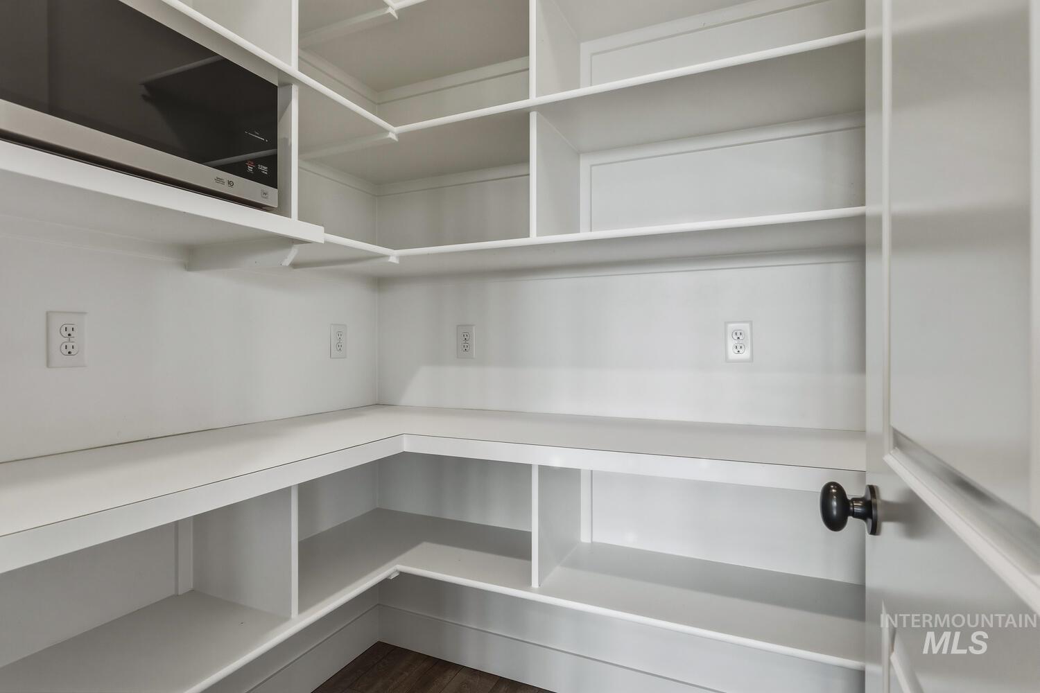 18406 Hush Creek Way, Nampa, Idaho 83687, 4 Bedrooms, 2.5 Bathrooms, Residential For Sale, Price $539,000, 98976072