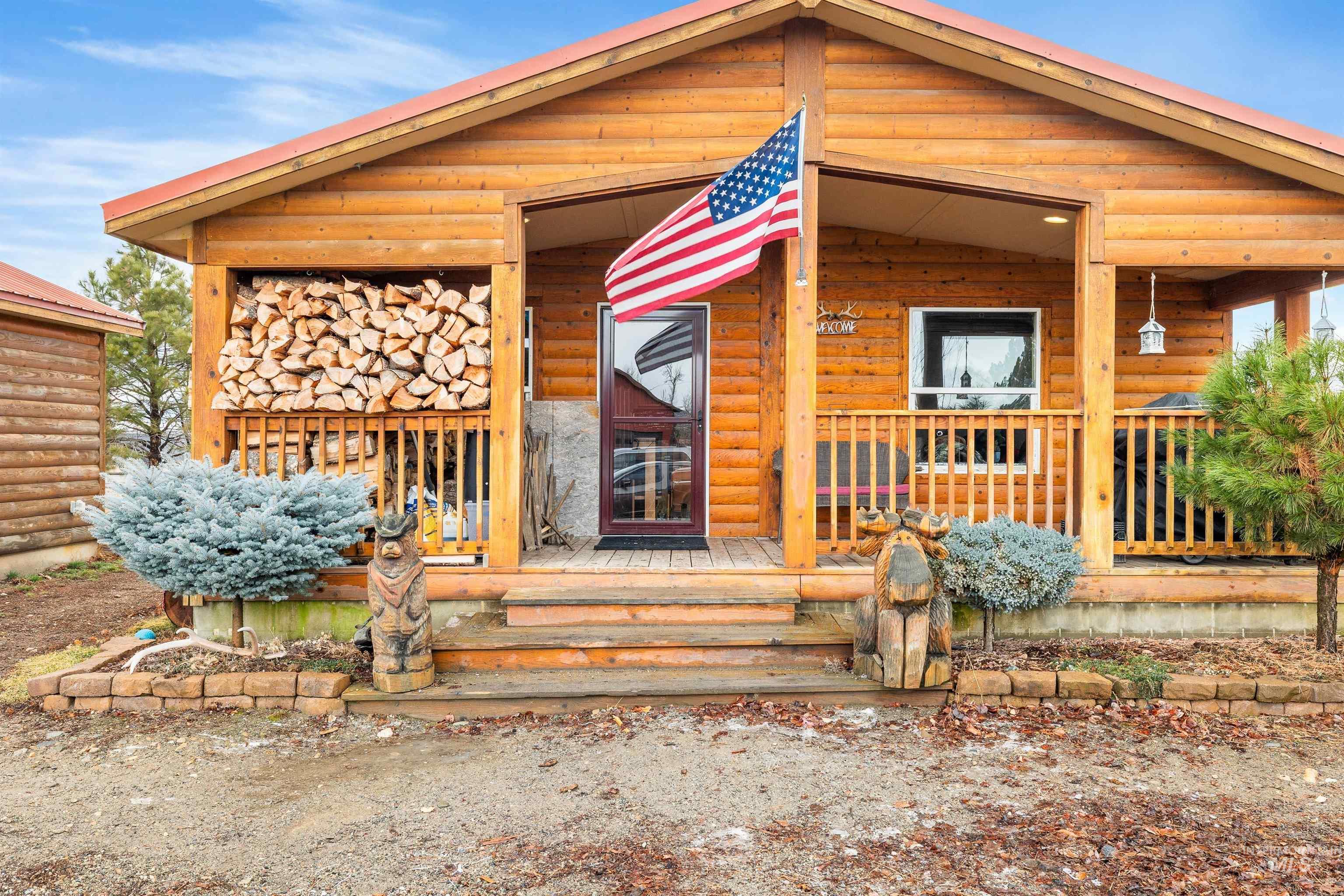 1 W 200 N, Fairfield, Idaho 83327, 2 Bedrooms, 1 Bathroom, Residential For Sale, Price $350,000, 98976074