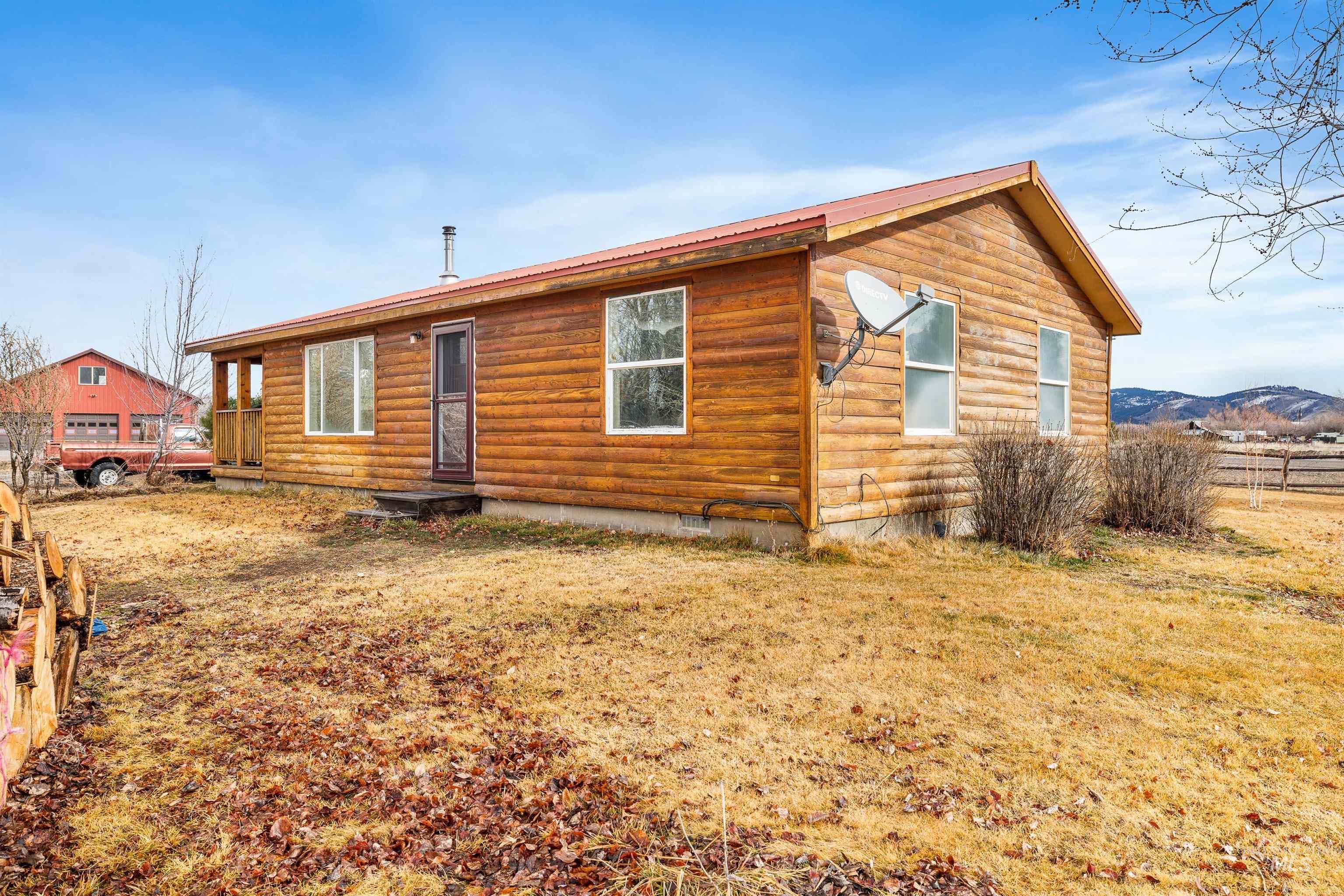 1 W 200 N, Fairfield, Idaho 83327, 2 Bedrooms, 1 Bathroom, Residential For Sale, Price $350,000, 98976074